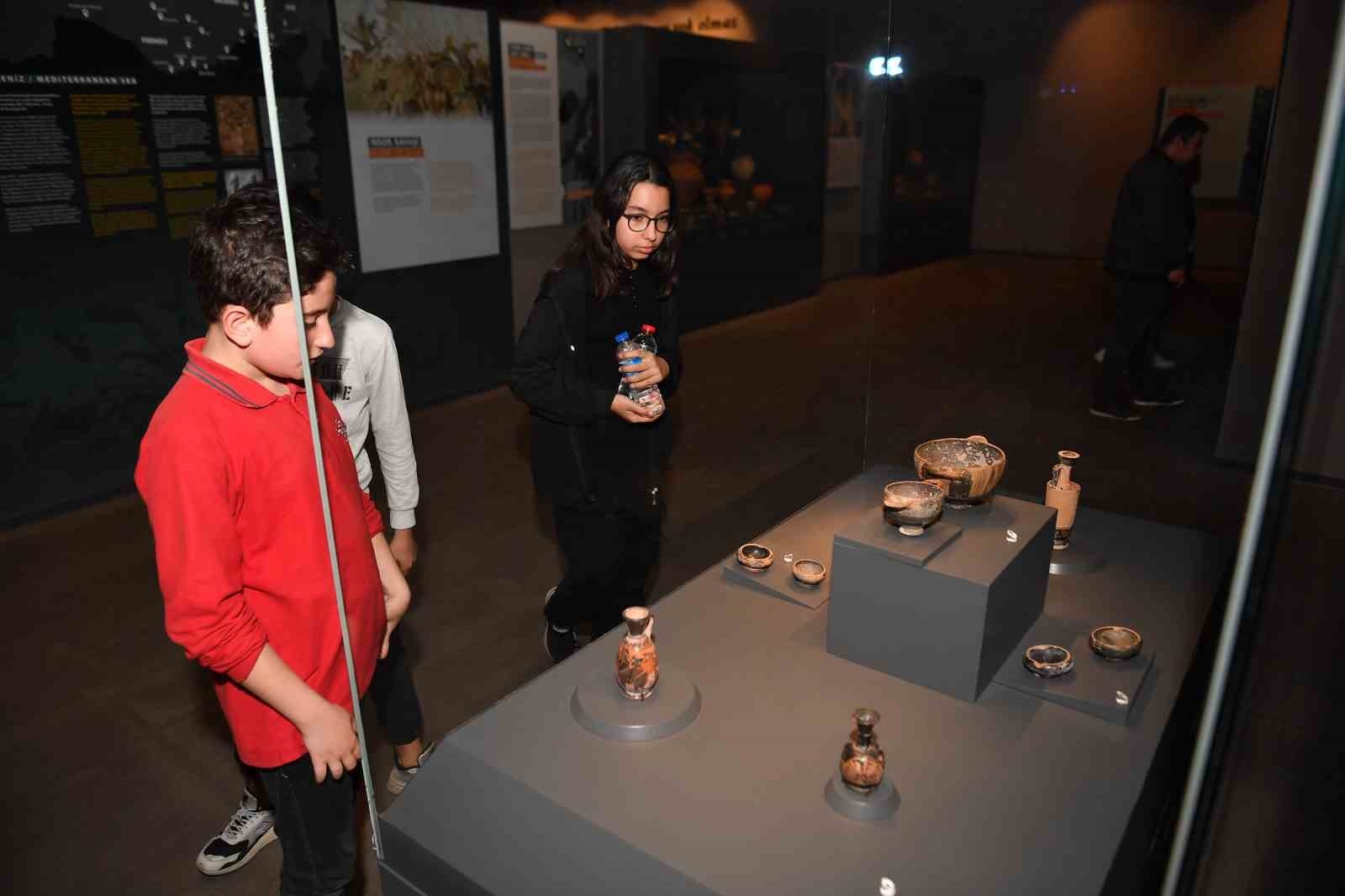 Öğrenciler, 'Minikbüs' projesiyle kenti geziyor