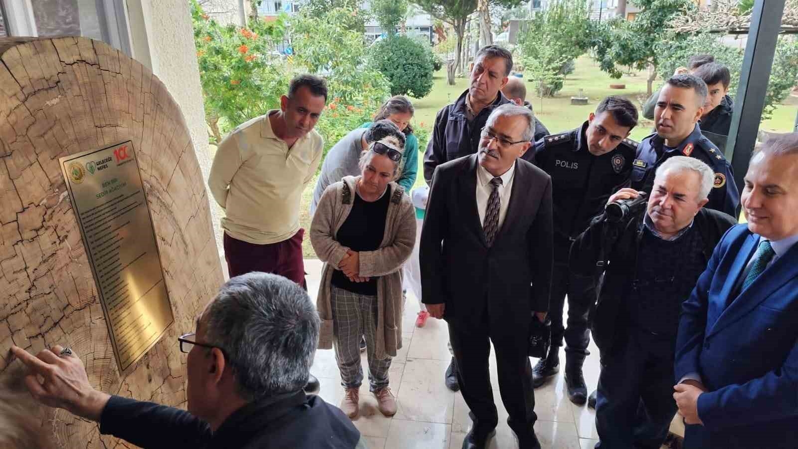 Orman köylüleri yangınlara karşı bilgilendiriliyor