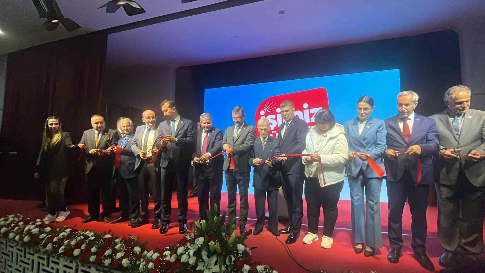 Özgür Özel, Burdur'da Proje ve Aday Tanıtım Toplantısı'na katıldı