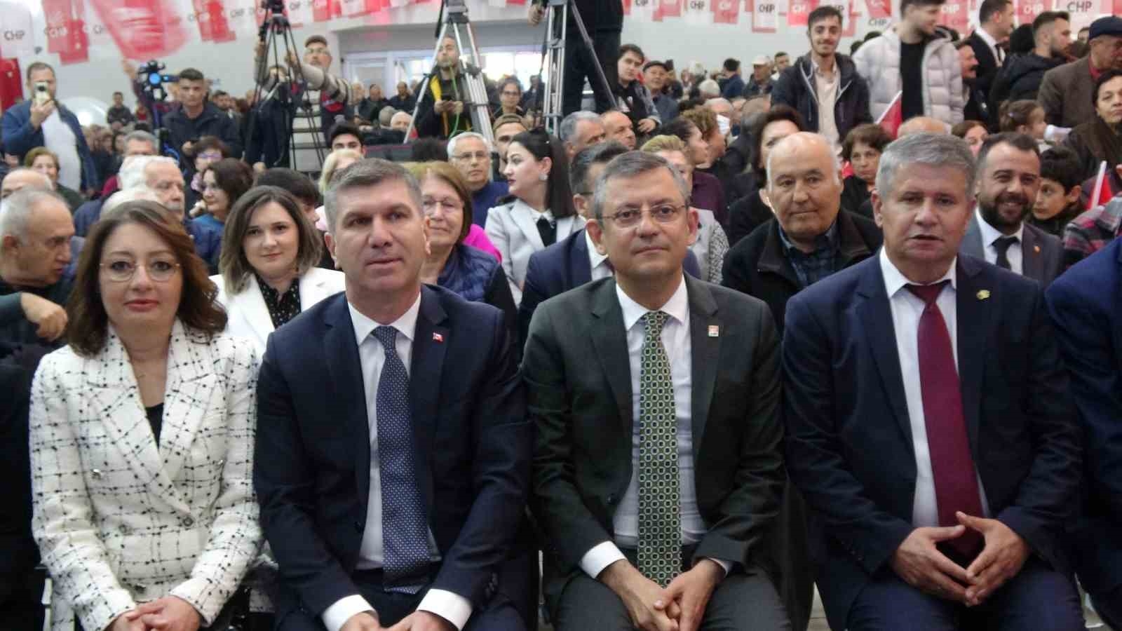 Özgür Özel, Burdur'da Proje ve Aday Tanıtım Toplantısı'na katıldı