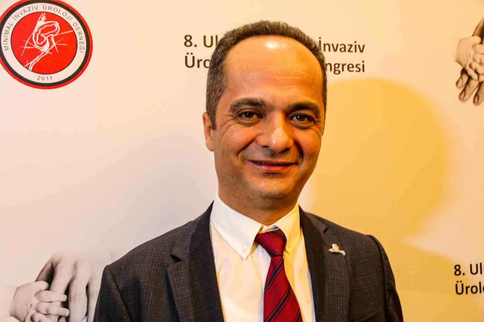 Prof. Dr. Ömer Demir: "Taş hastalığı böbrek kaybına neden olabilir"