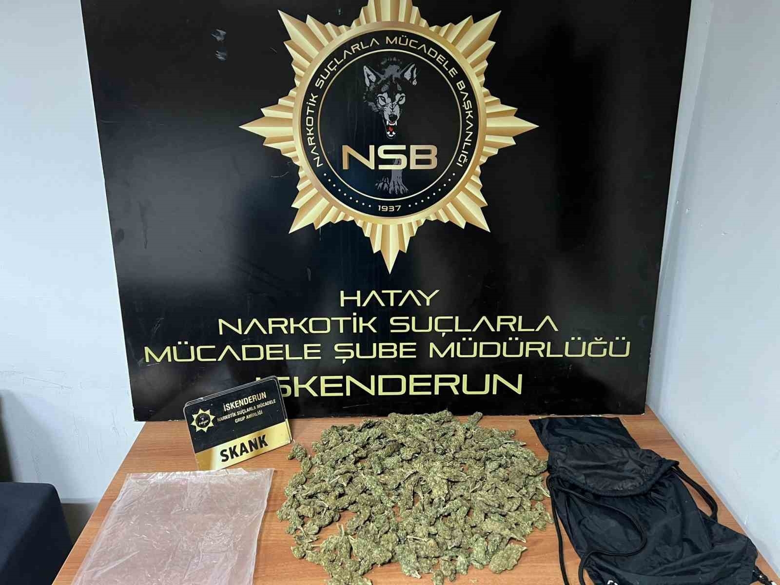 Sığınakta kurduğu sistemle kenevir yetiştirdi