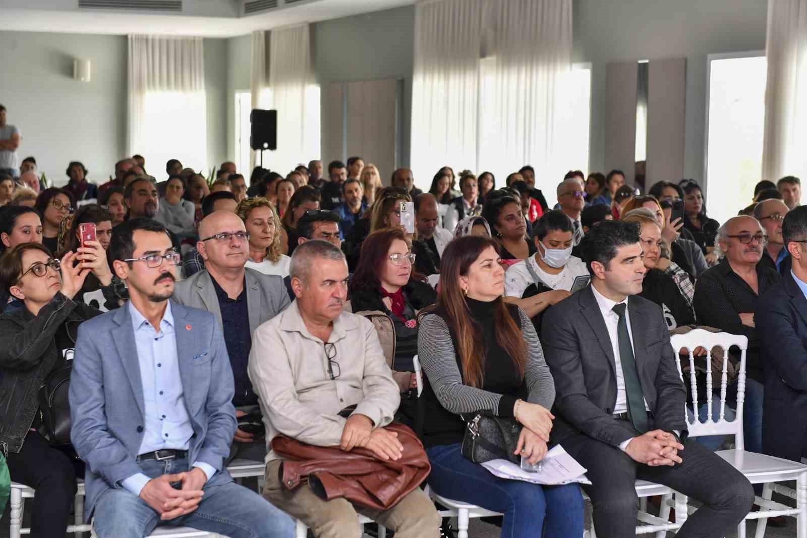 Sokak hayvanı gönüllülerine yönelik 'Yerel Hayvan Koruma Görevlisi Eğitimi' düzenlendi