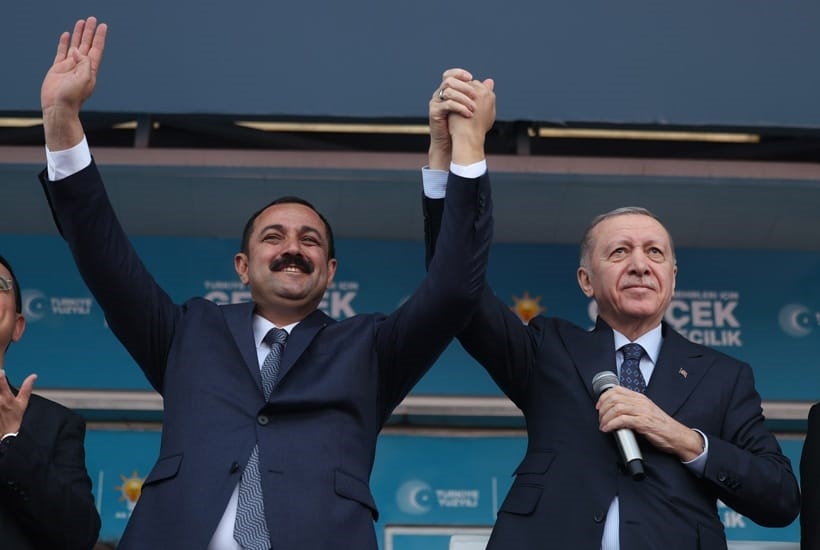 Sümer:" Vatandaşın dertleriyle dertlenmek görevimiz"