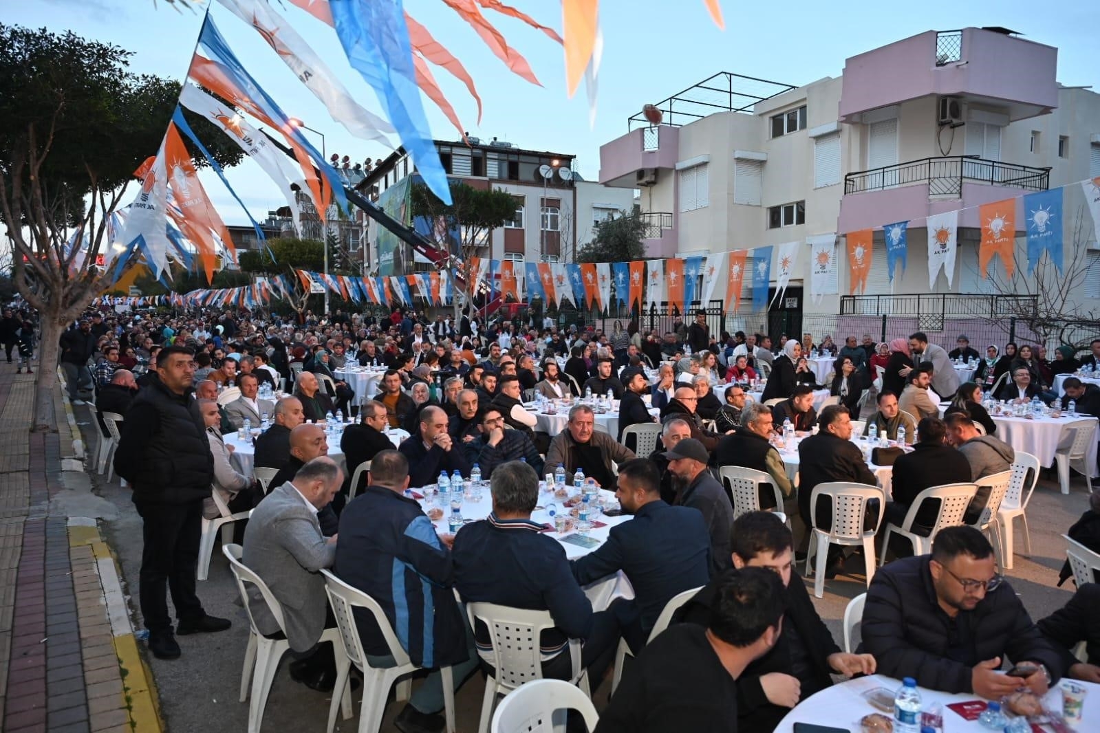 Tütüncü: "Antalya'nın trafik sorununu tarihin karanlık sularına gömüyoruz"