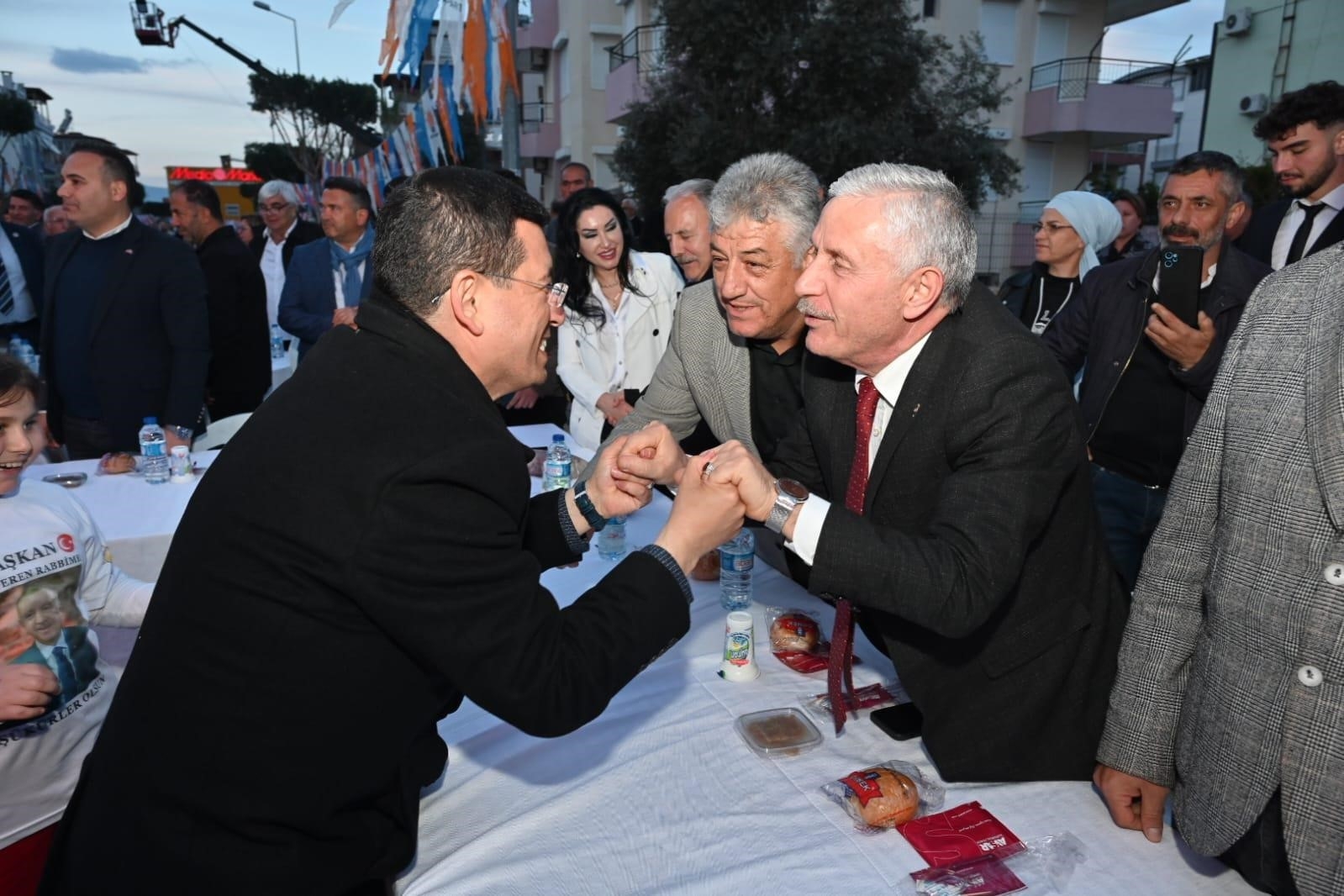 Tütüncü: "Antalya'nın trafik sorununu tarihin karanlık sularına gömüyoruz"