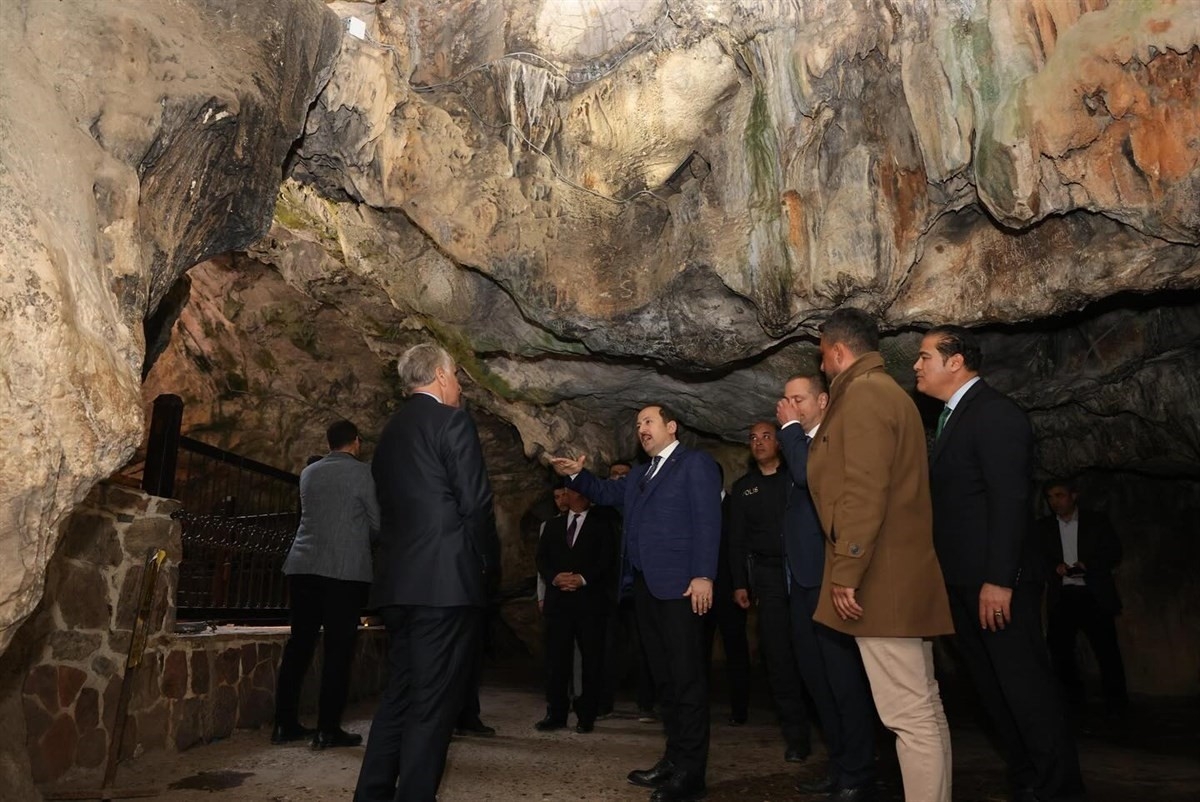 Vali Pehlivan: "İnanç turizm merkezi özelliği taşımaktadır"