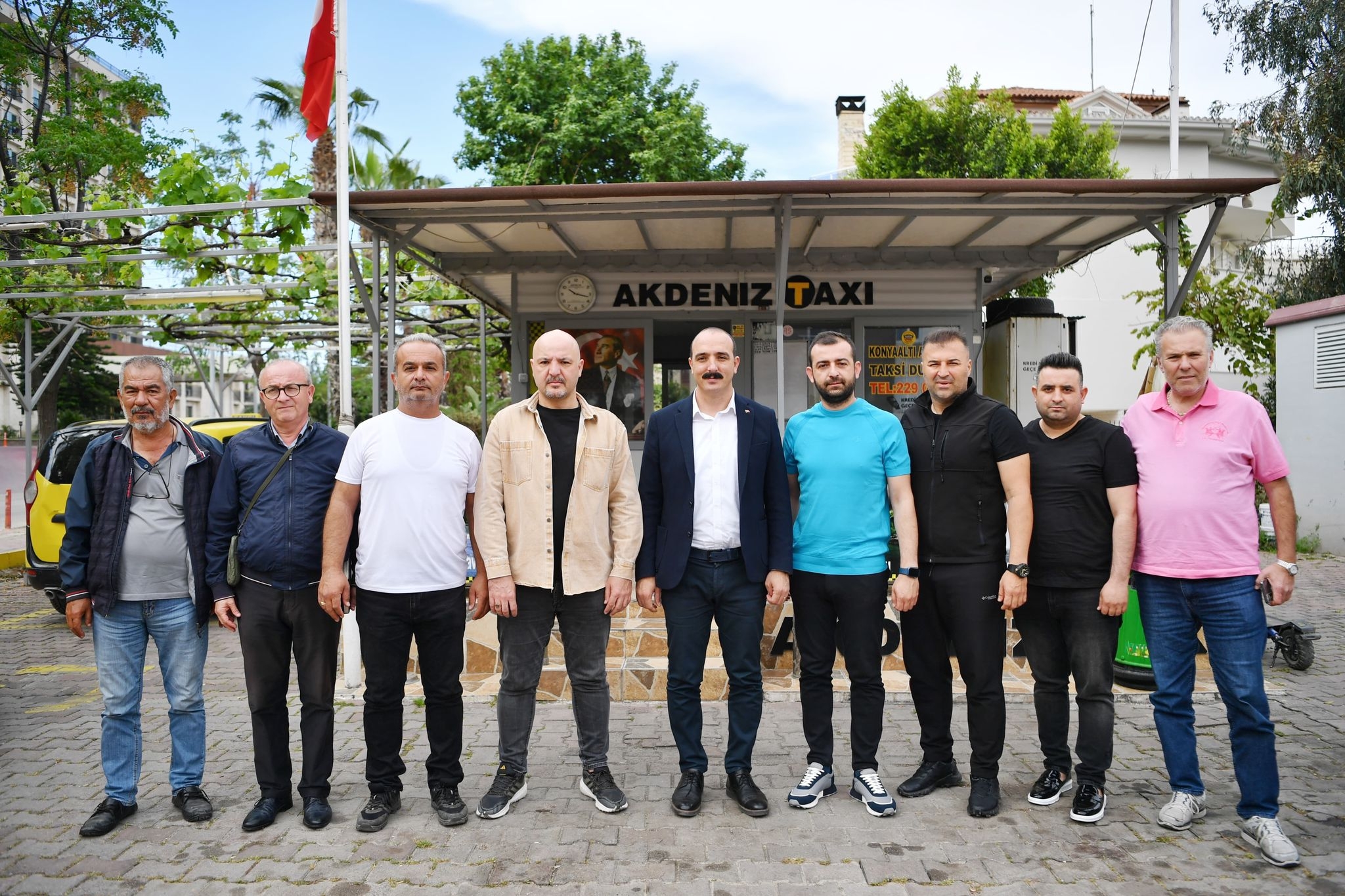 Başkan Kotan esnafla bayramlaştı