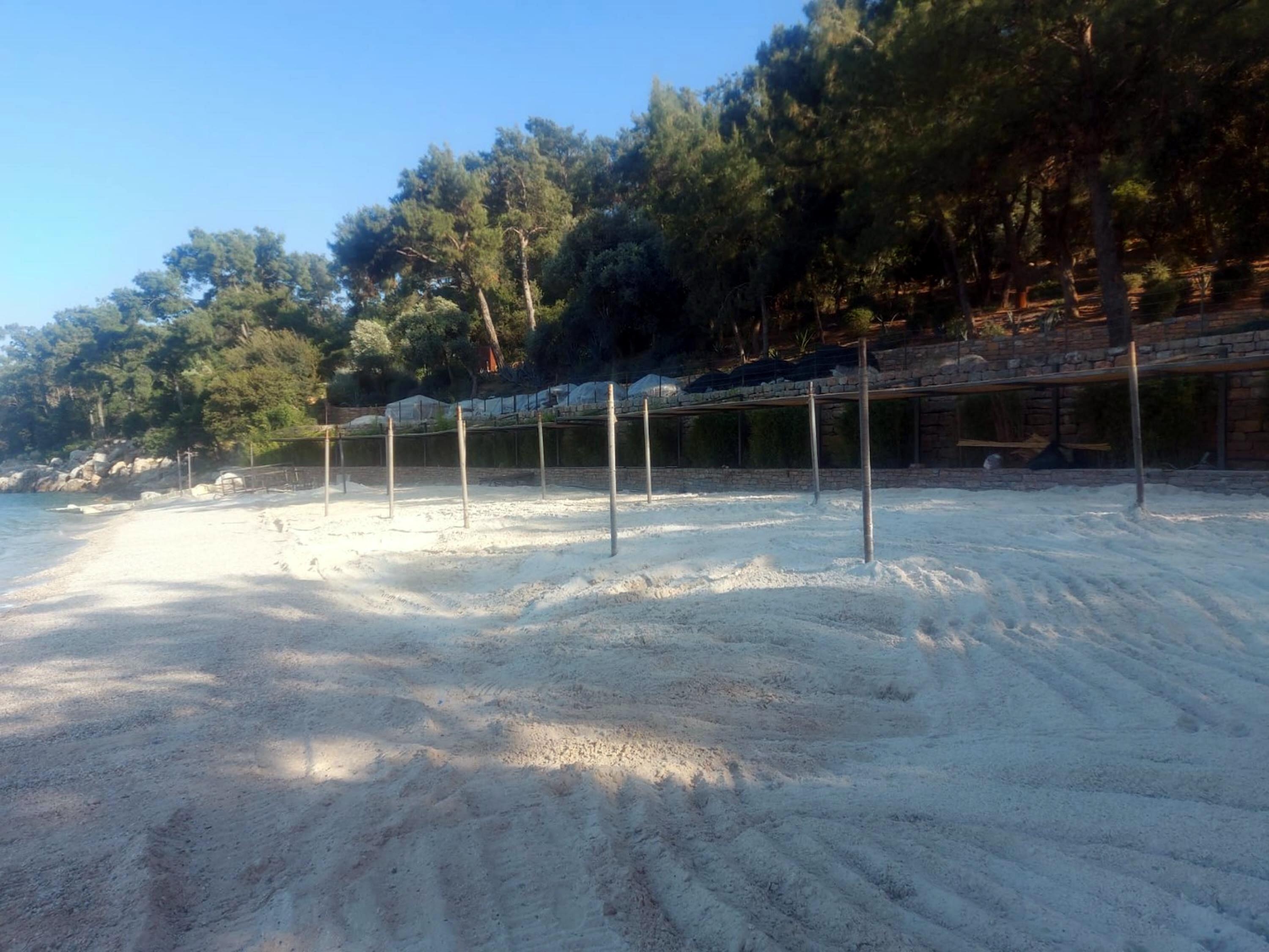Bodrum'da sahile beyaz kum döken siteye, üst sınırdan 106 bin lira ceza kesildi