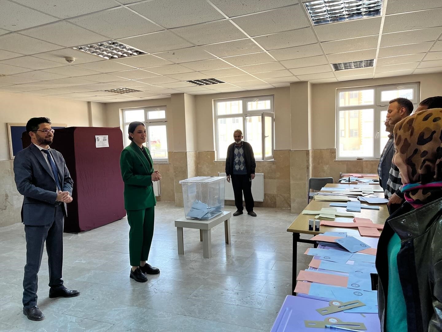 Burdur'da tarih yazdı, ilk kadın belediye başkanı oldu