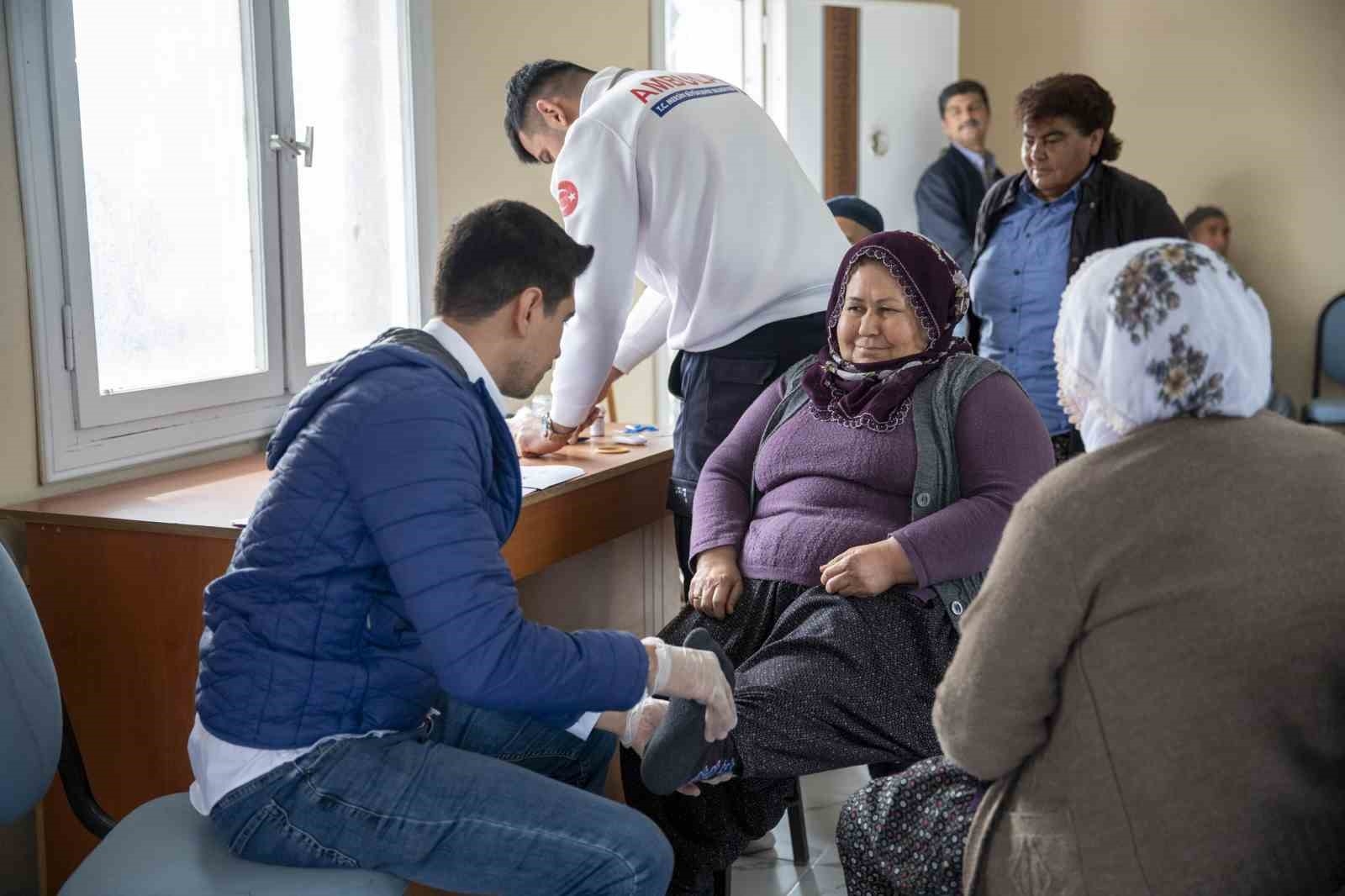 Büyükşehir Belediyesi, köy ve mahallelere sağlık hizmeti ulaştırmaya devam ediyor