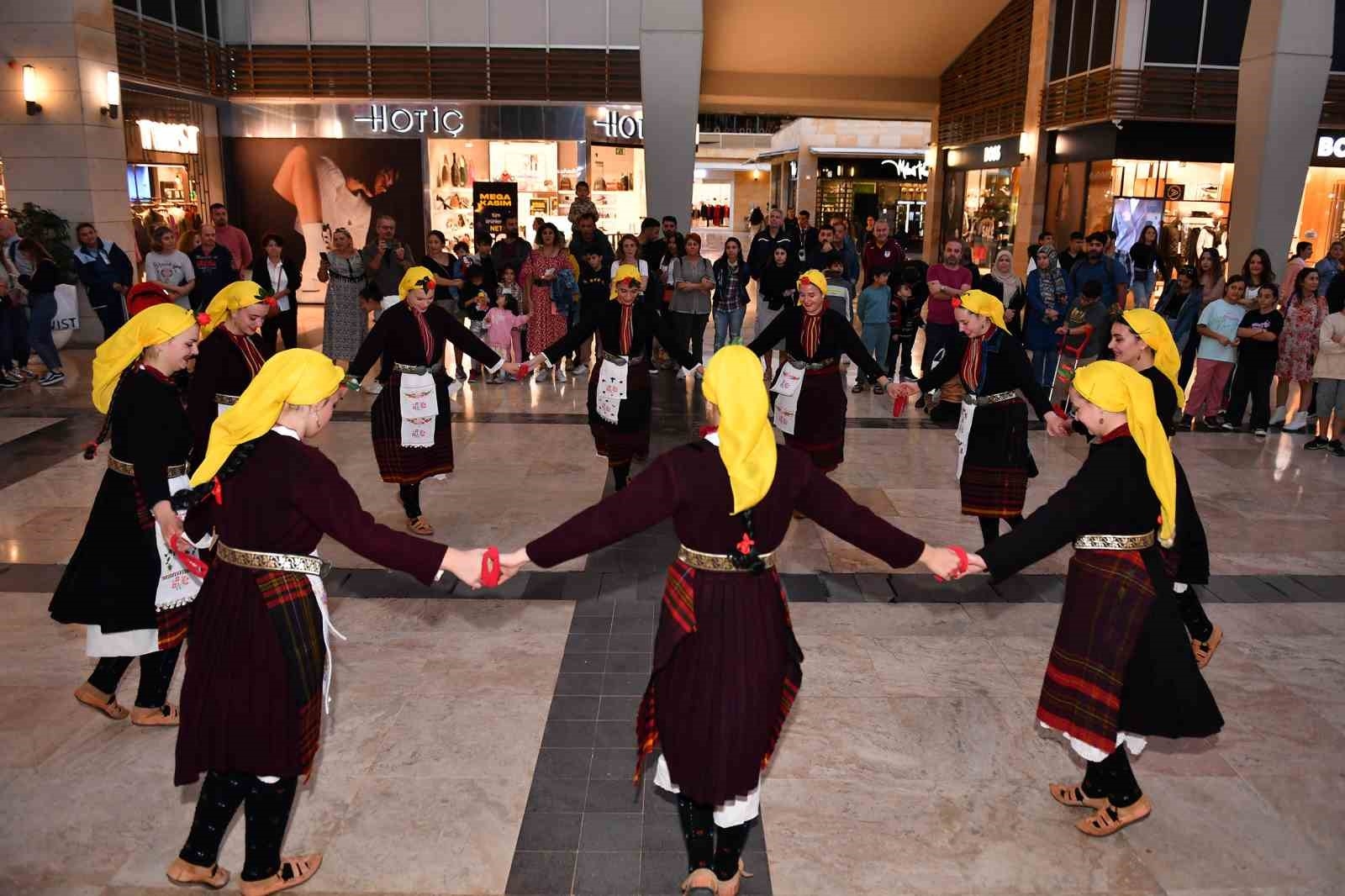 Çocuklar, 23 Nisan Uluslararası Çocuk Festivali'nde buluşacak