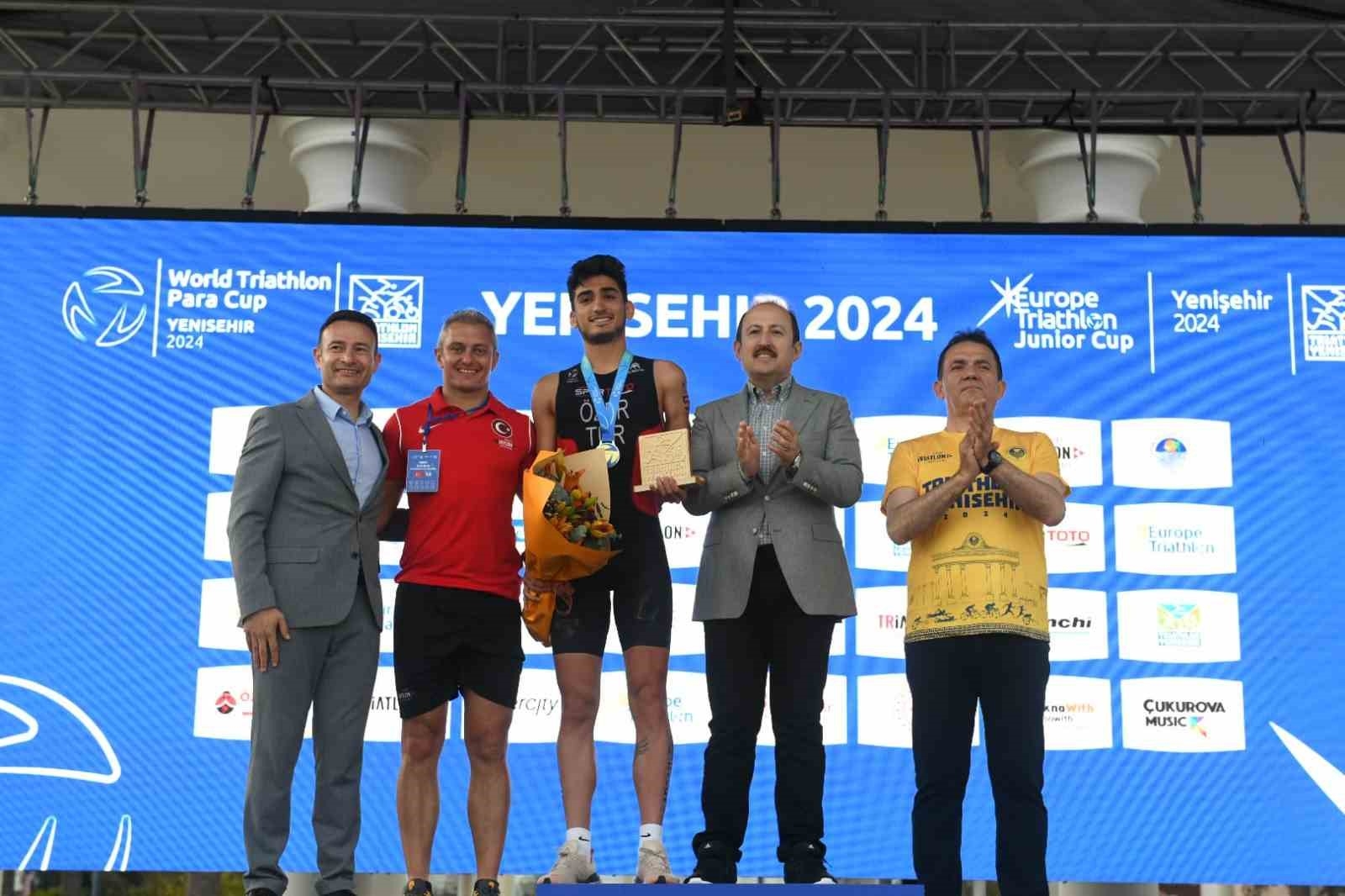 Dünya Paratriatlon Kupası'nda tarih yazıldı