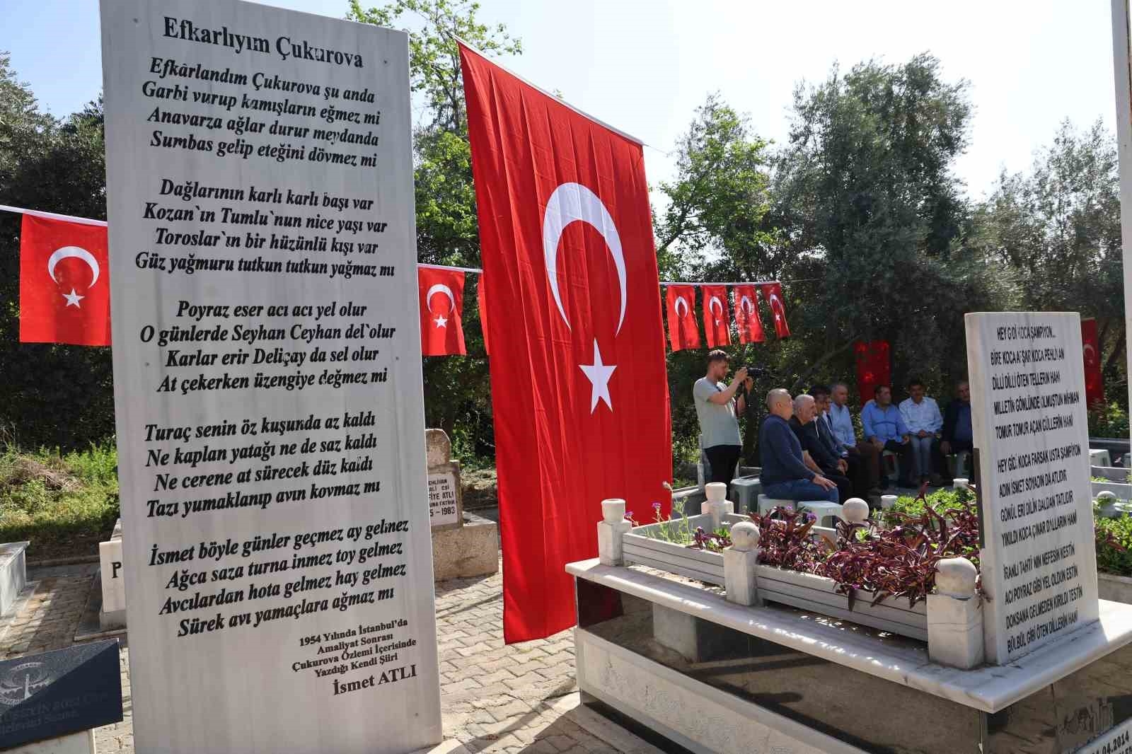 Dünya ve olimpiyat şampiyonu İsmet Atlı kabri başında anıldı