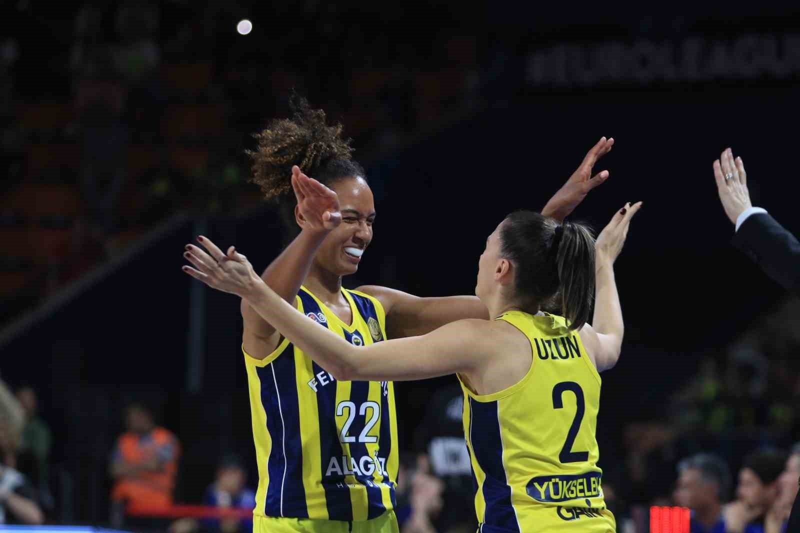 Fenerbahçe üst üste ikinci kez Avrupa'nın en büyüğü
