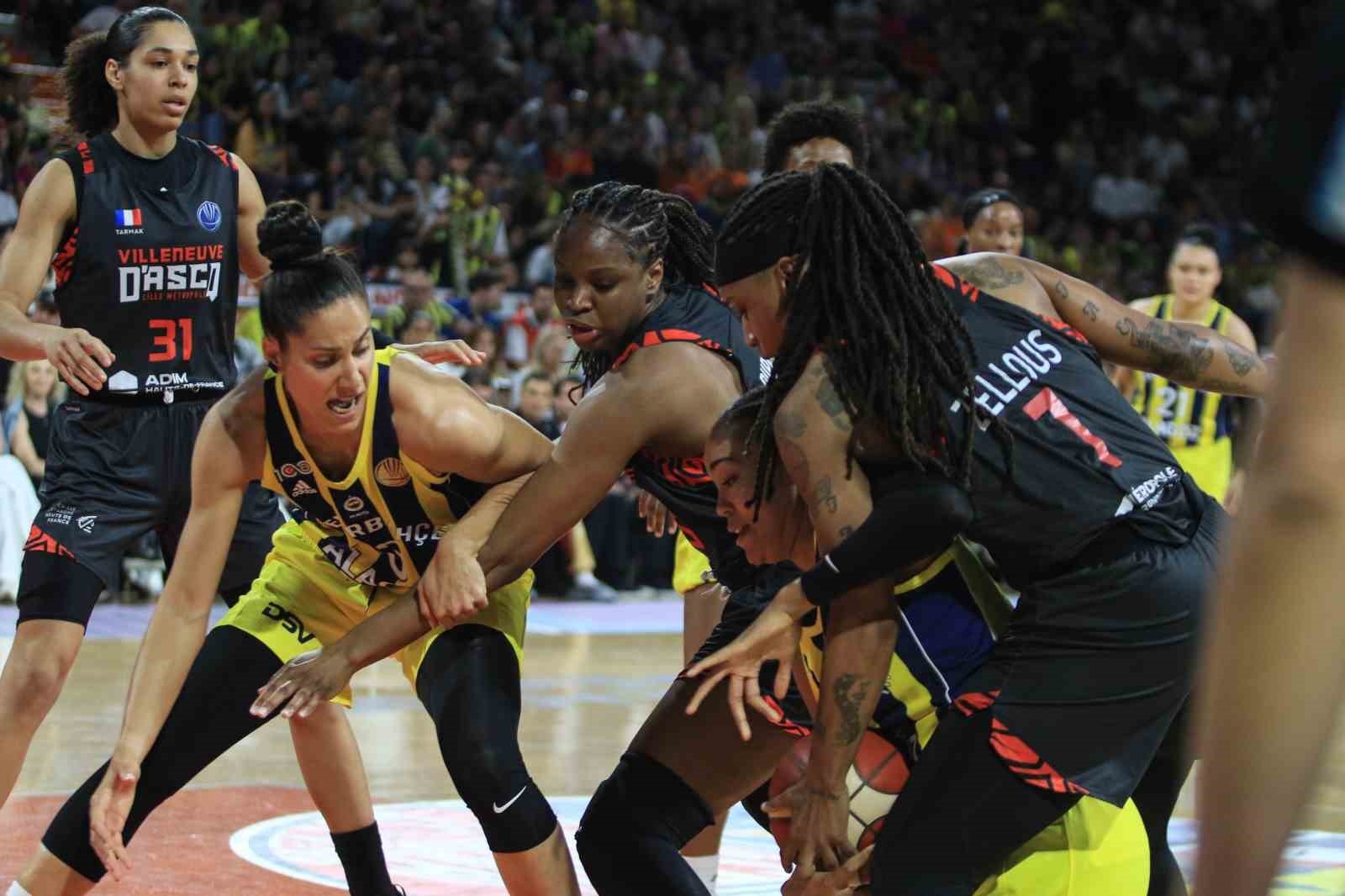 Fenerbahçe üst üste ikinci kez Avrupa'nın en büyüğü