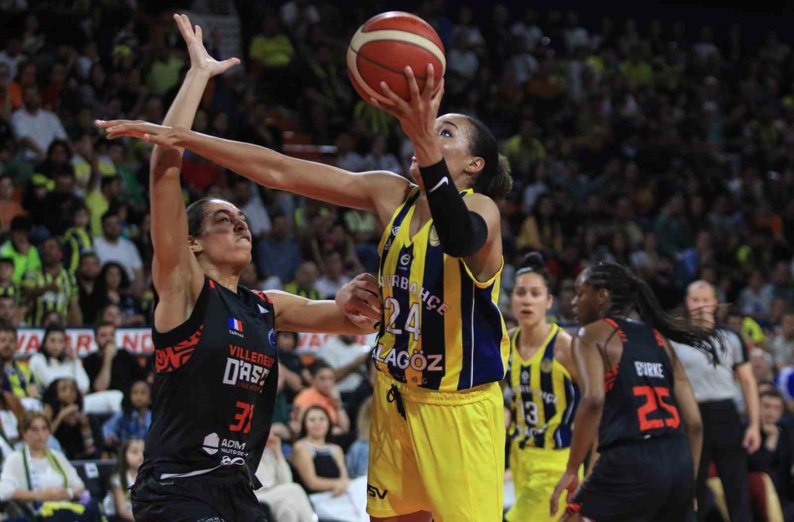Fenerbahçe üst üste ikinci kez Avrupa'nın en büyüğü