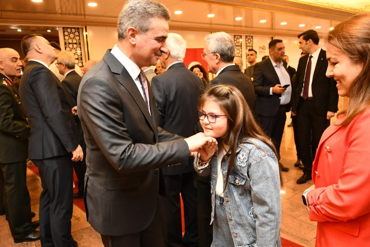 Isparta protokolü bayramlaşma programında buluştu