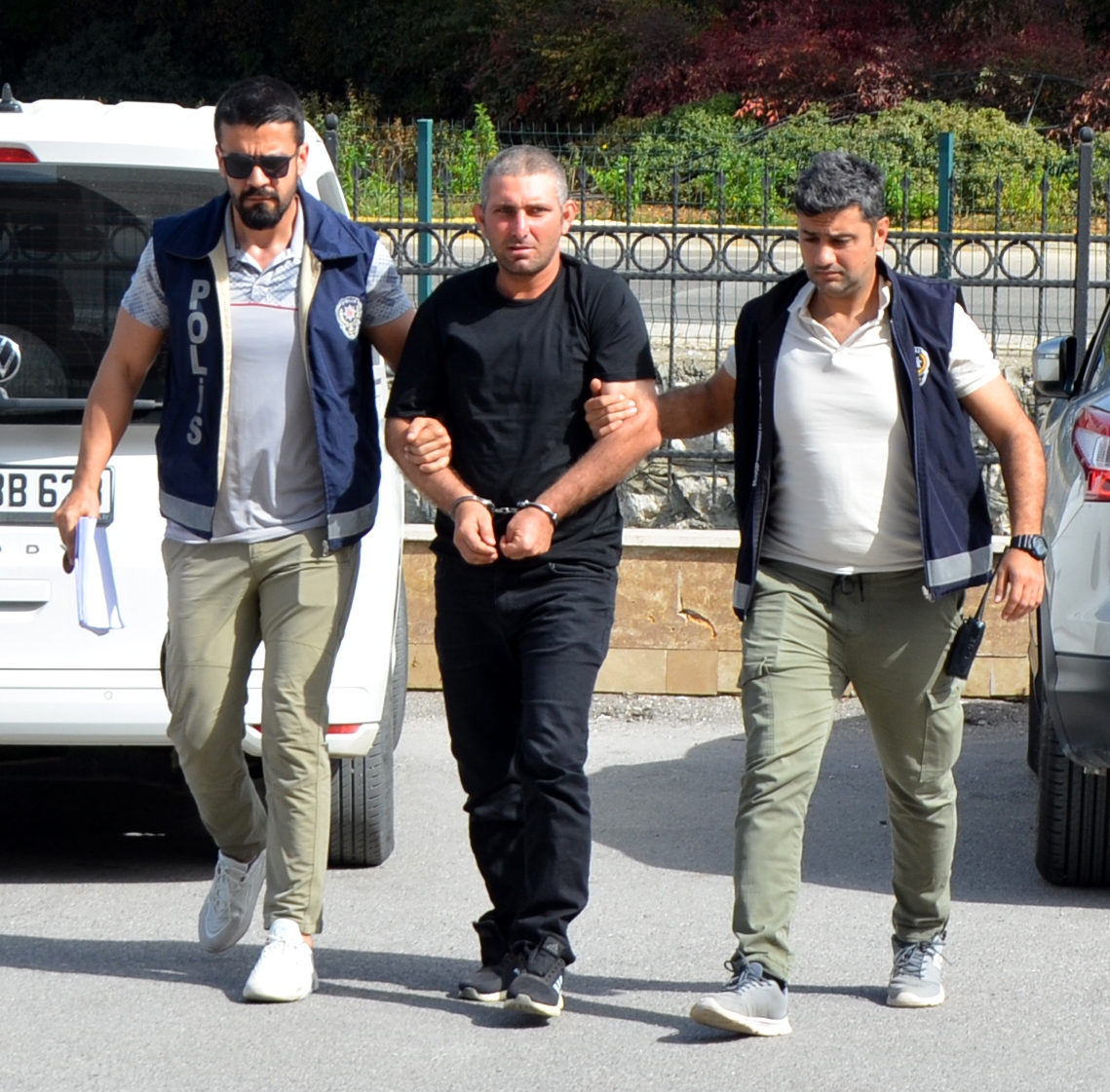 Komşusu cinayetinin şüphelisinden, kavganın nedeni 'küfür' iddiası