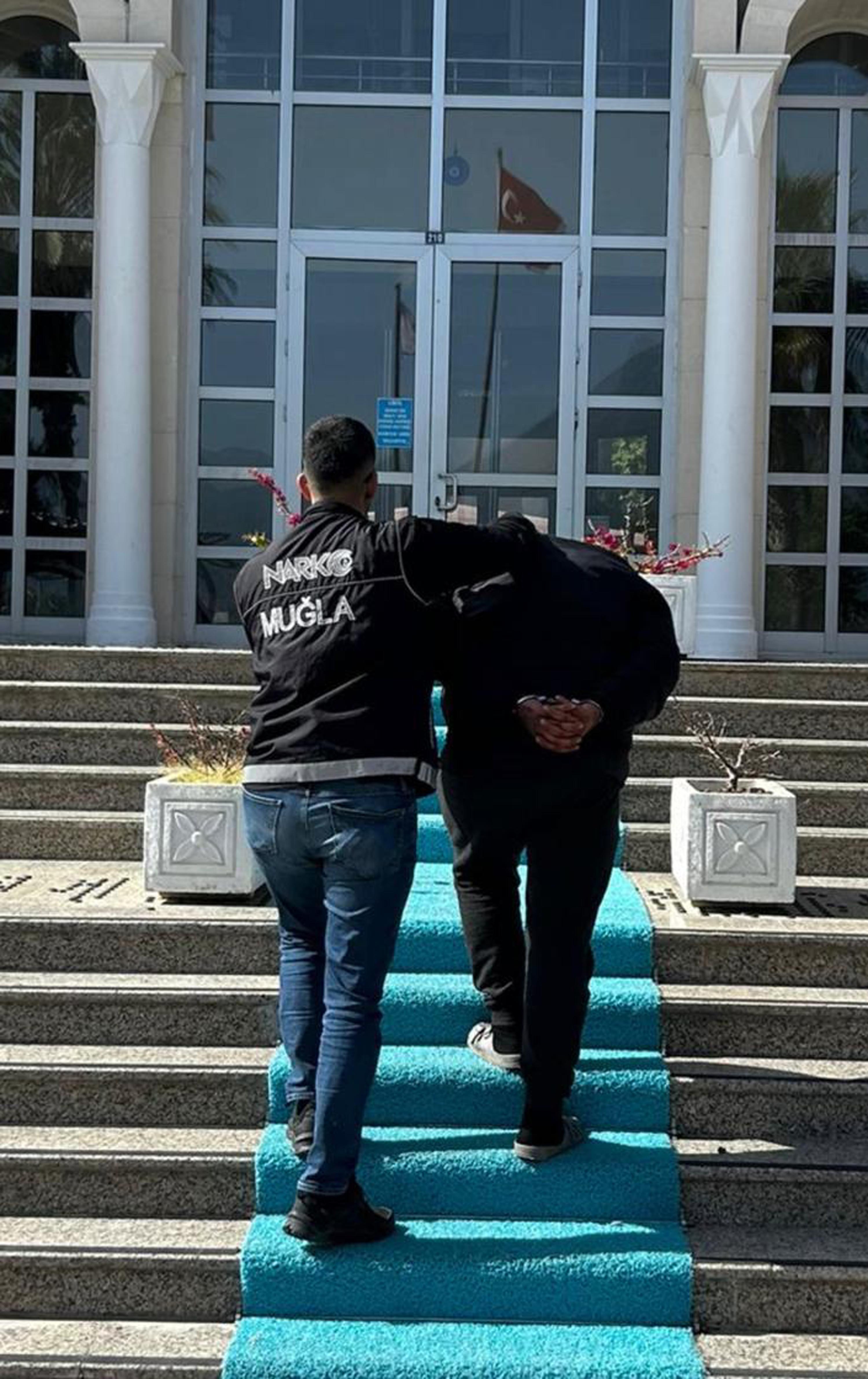Muğla'da uyuşturucu operasyonlarında 15 tutuklama