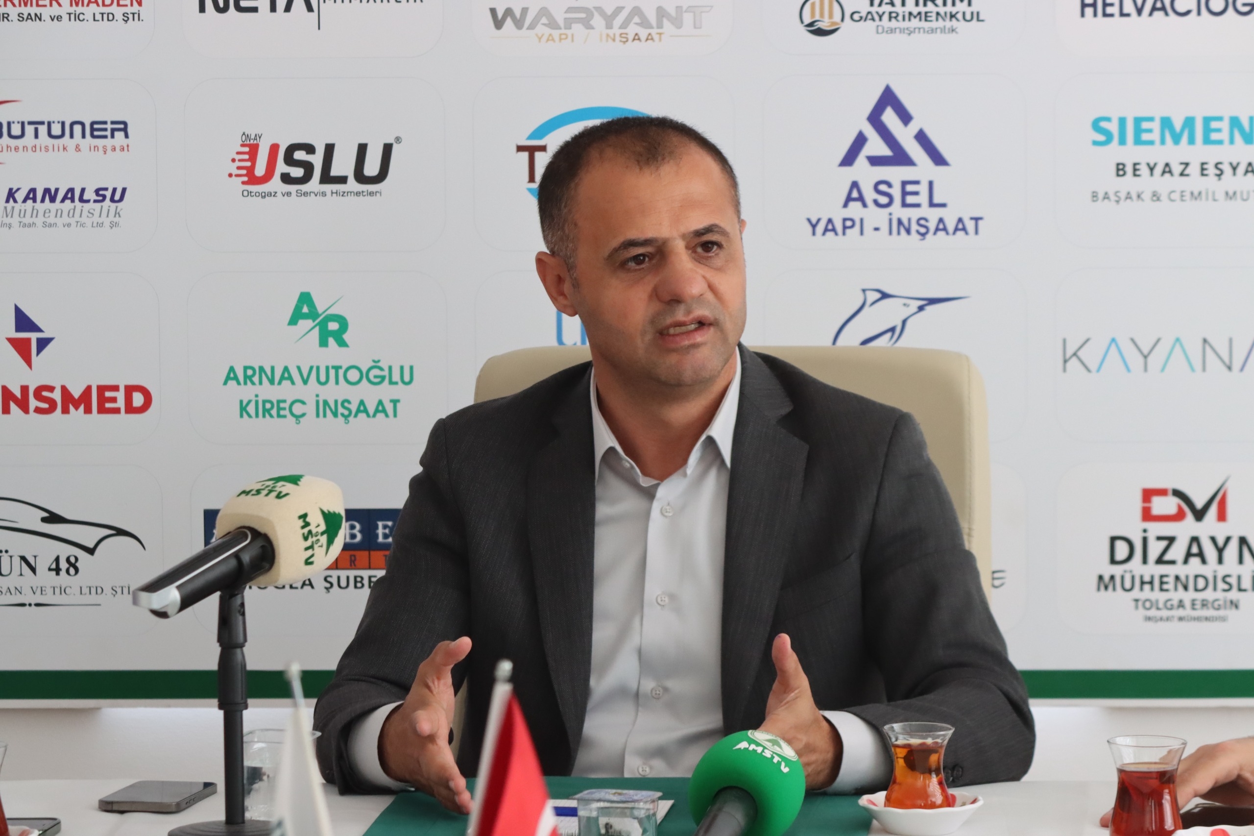 Muğlaspor'dan bayrak çağrısı