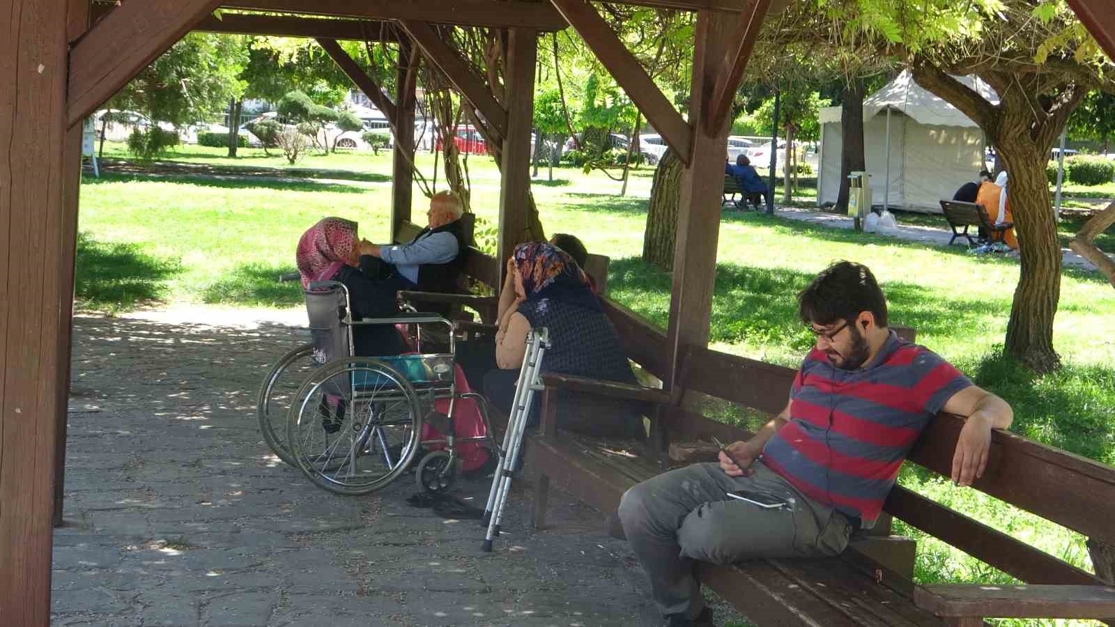 Nisan'da sıcaklık Adana'da rekor seviyeye ulaştı,