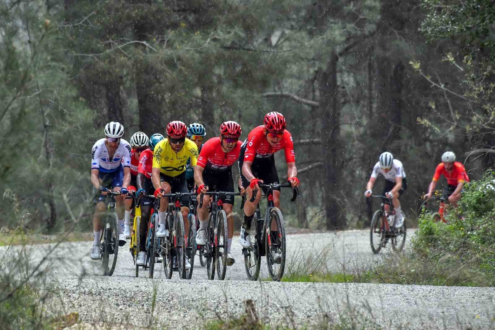 Tour of Mersin Uluslararası Bisiklet Turu'nun üçüncü etabı tamamlandı