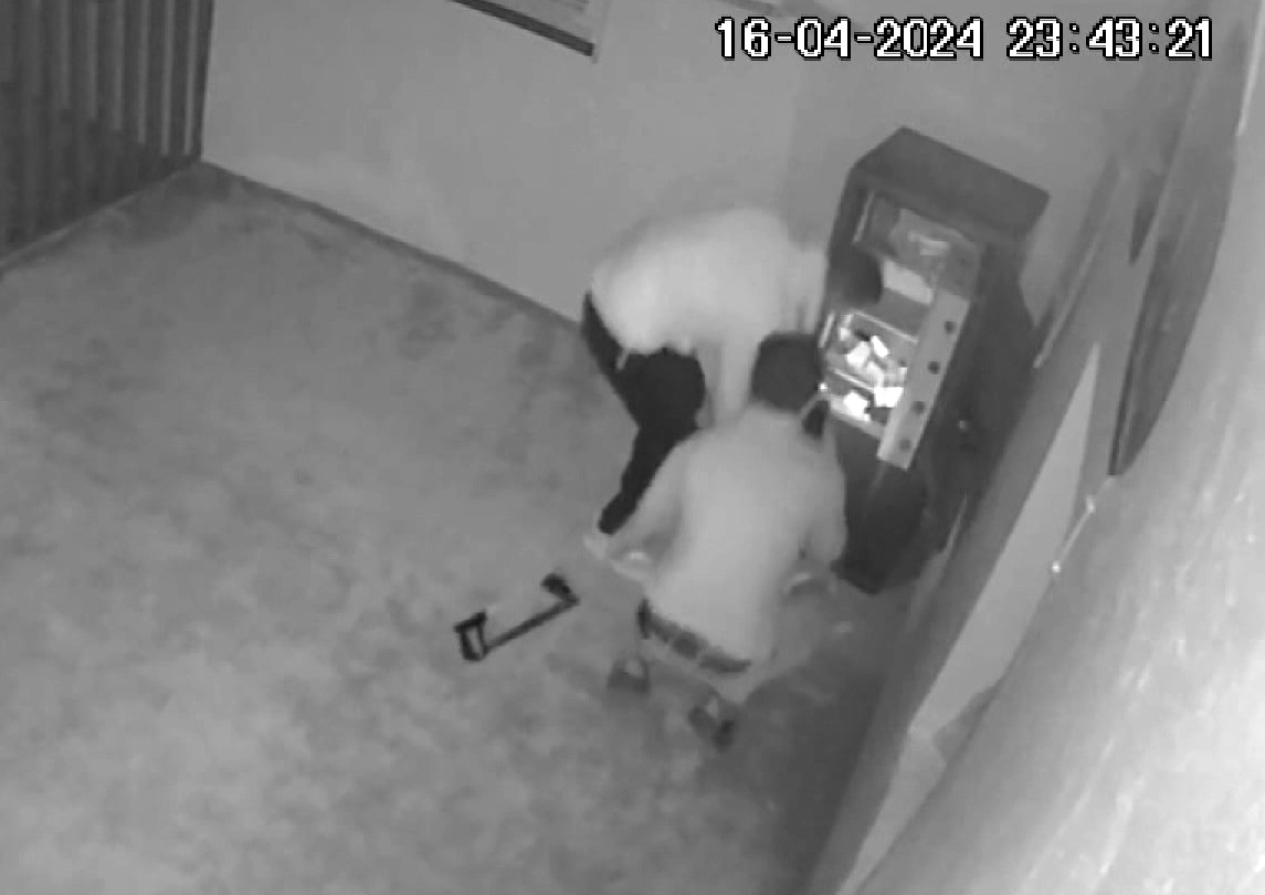Türbedeki yardım kasası hırsızlığına 1 tutuklama