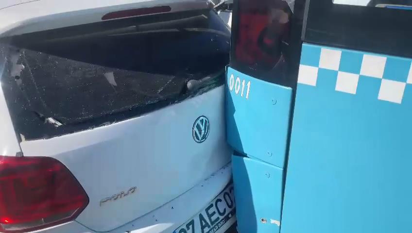 11 araçlık zincirleme kaza; 3 yaralı