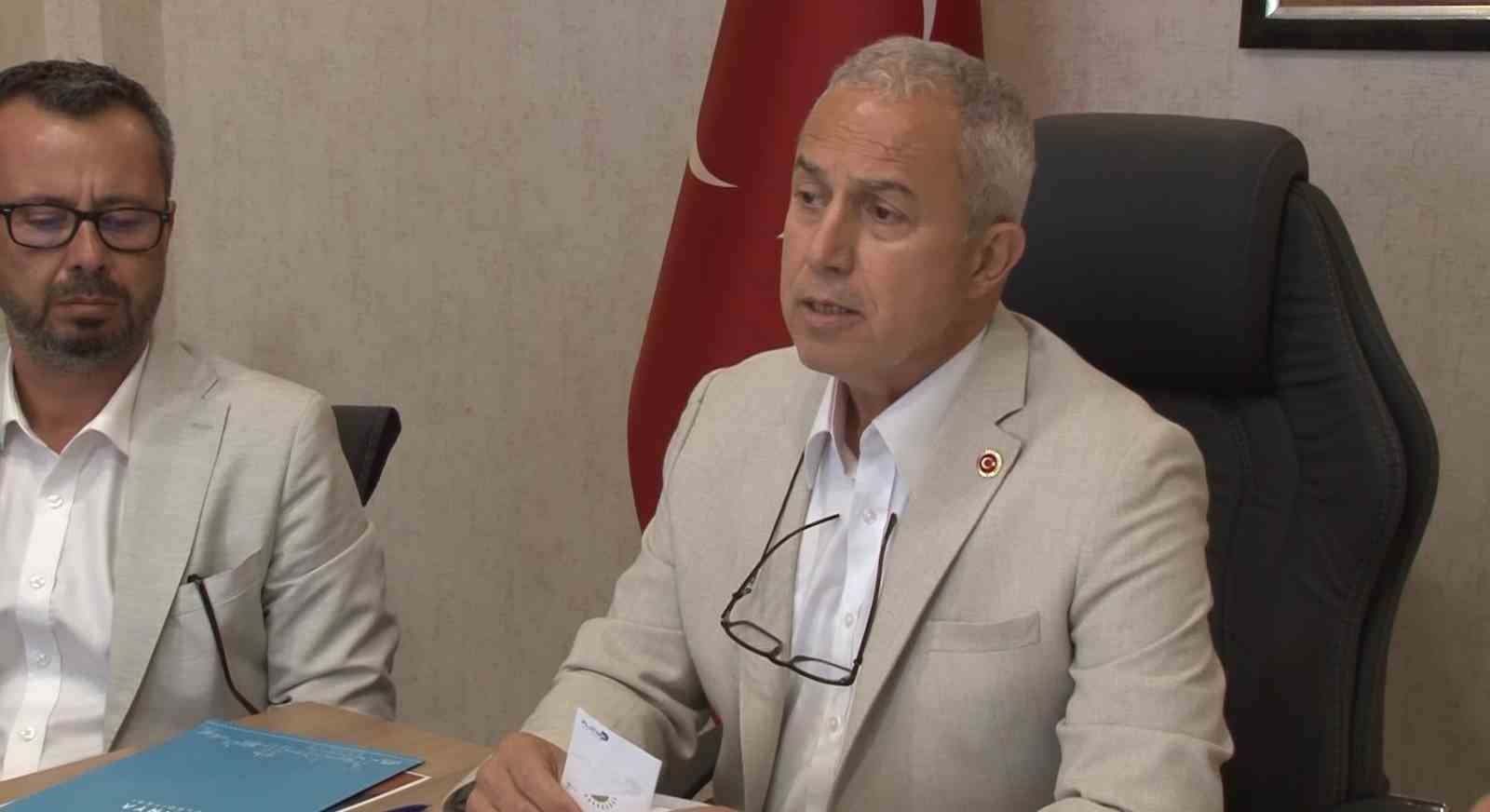 Alanya Belediye Başkanı Özçelik: "Suya yapılan zam oranı diğer firmaların altında"
