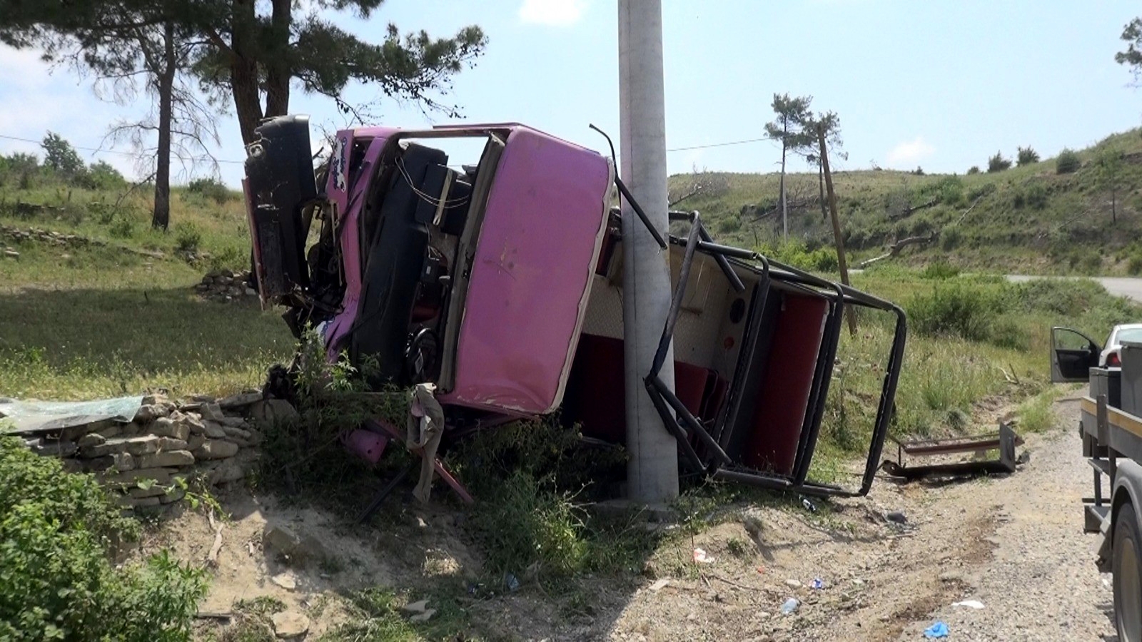 Antalya'da safari araçları çarpıştı: 13'ü turist 16 yaralı; kaza öncesi su savaşı yapıyorlarmış