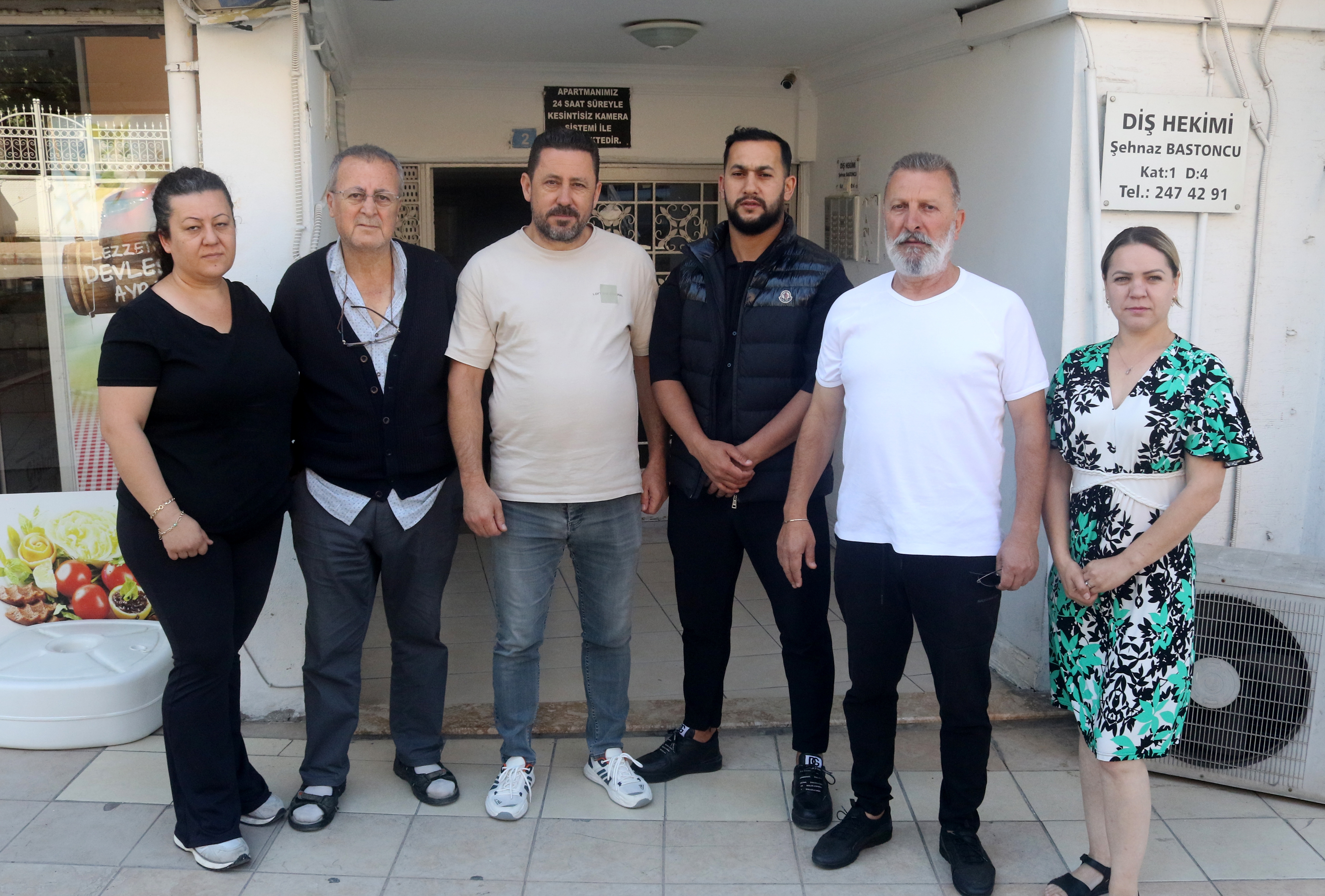 Apartmandaki eşyaları parçaladı, asansörü yumruklayıp, elektrik kablolarını kesti