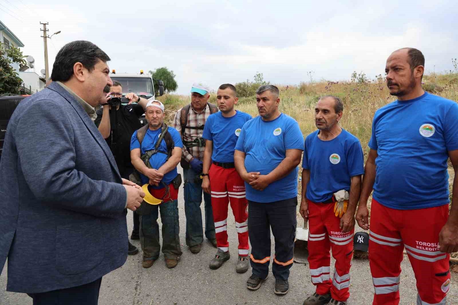 Başkan Yıldız, 1 Mayıs'ta sahada çalışan işçileri ziyaret etti