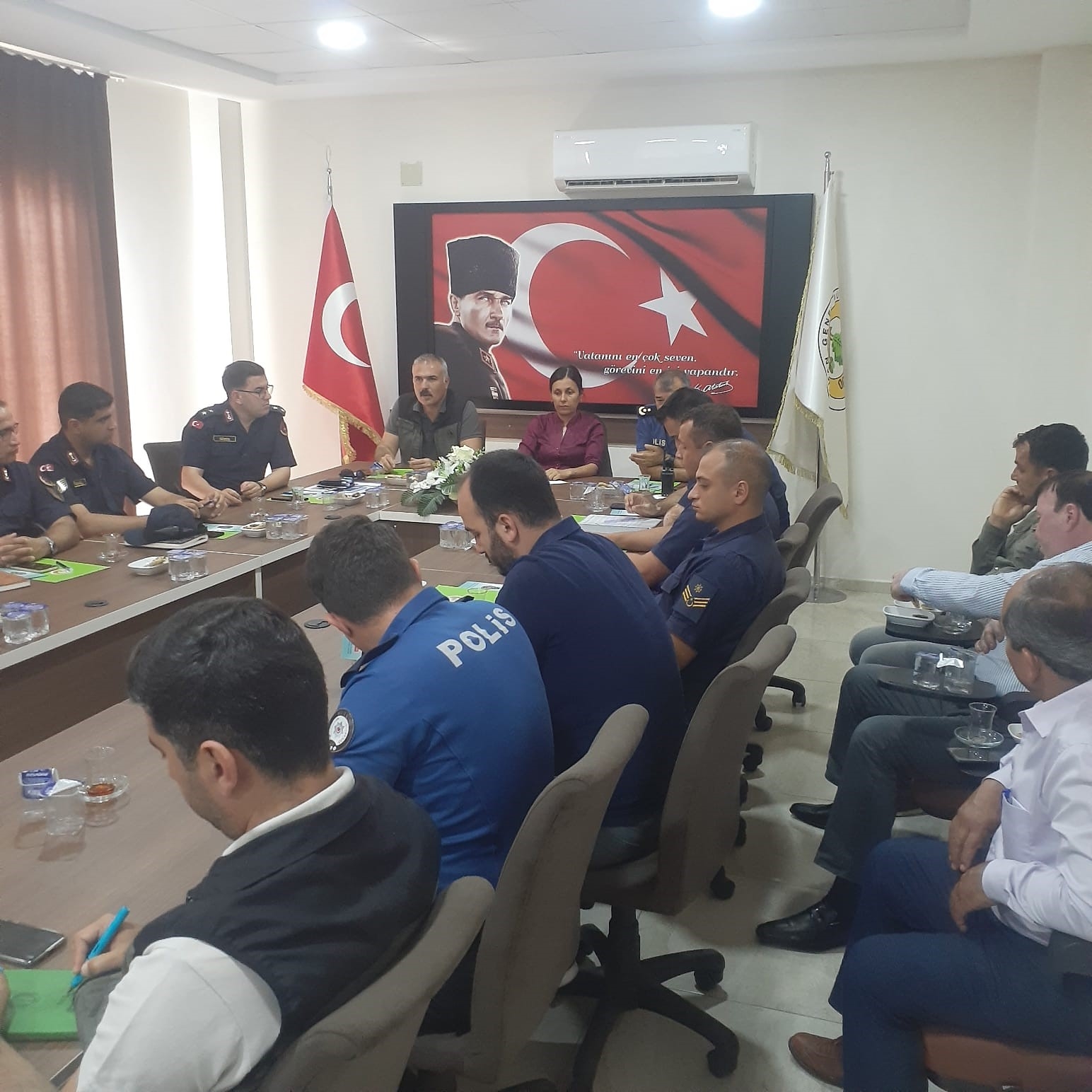 Bozyazı'da orman yangınlarıyla mücadele toplantıları sürüyor