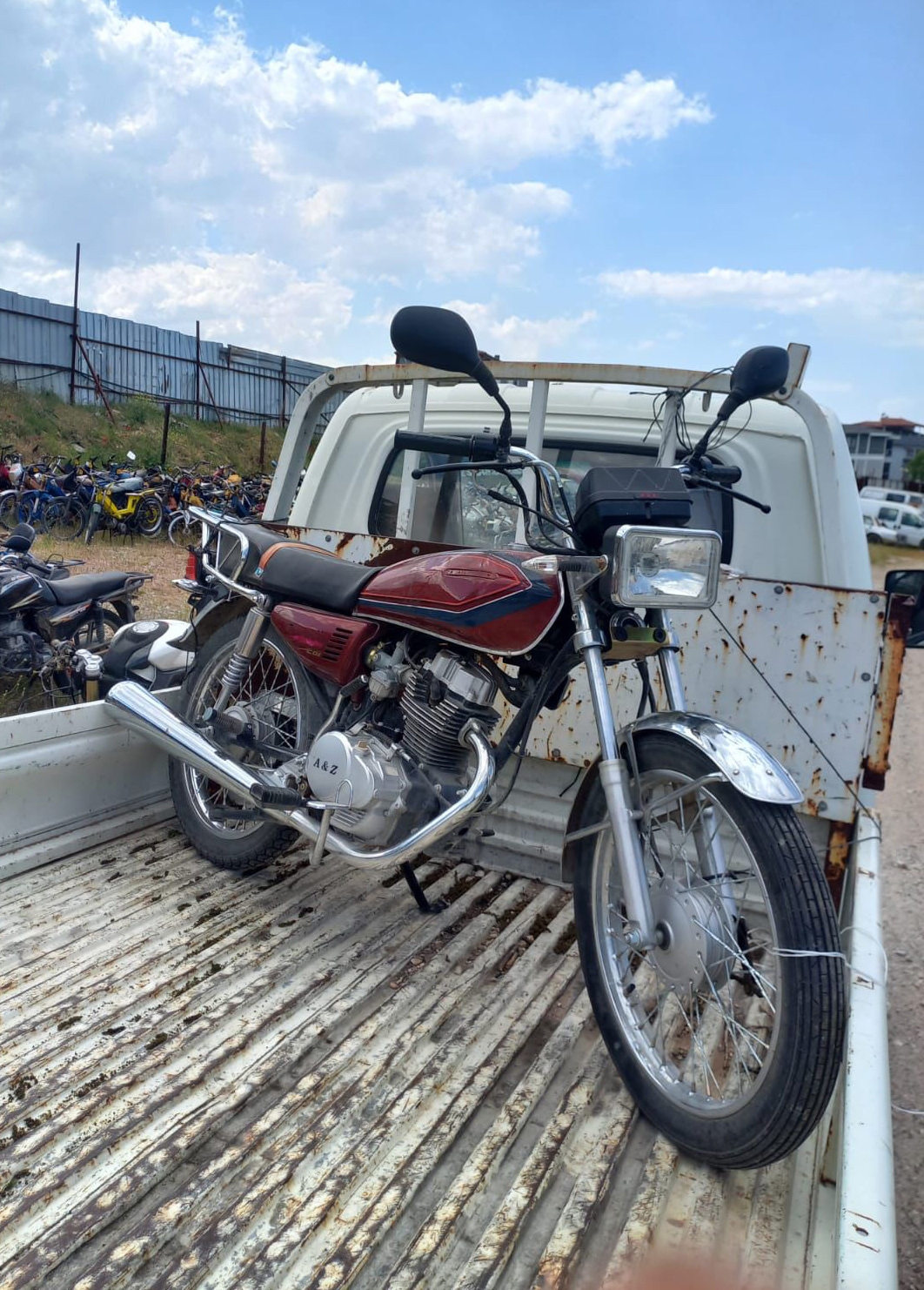 Çalınan motosikletler bulundu