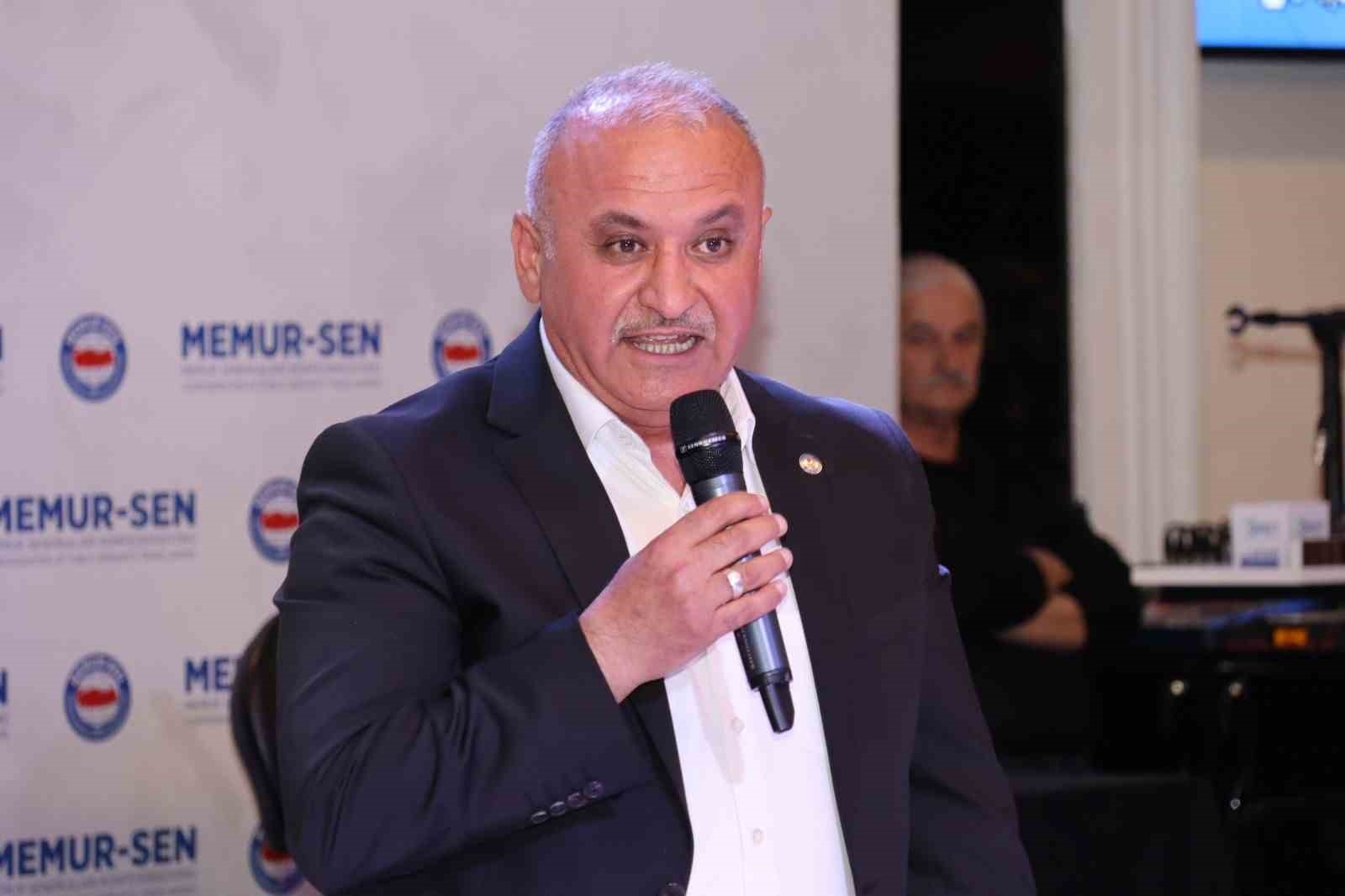 Eğitim Bir Sen Antalya Şubesi'nden büyükşehir tazminatı talebi