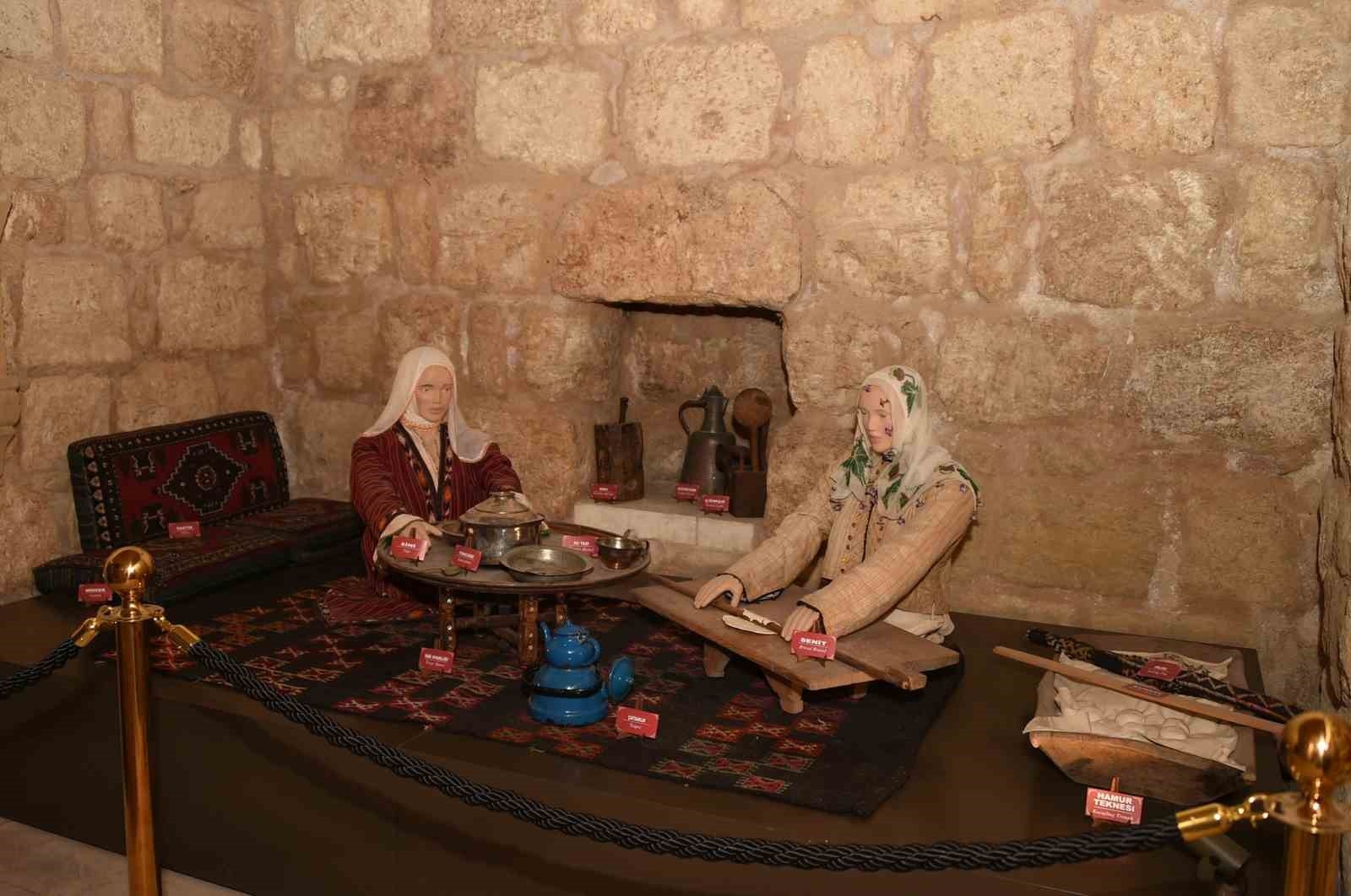 Geçmişin izleri Tarsus Kültür Evi'nde hayat buluyor