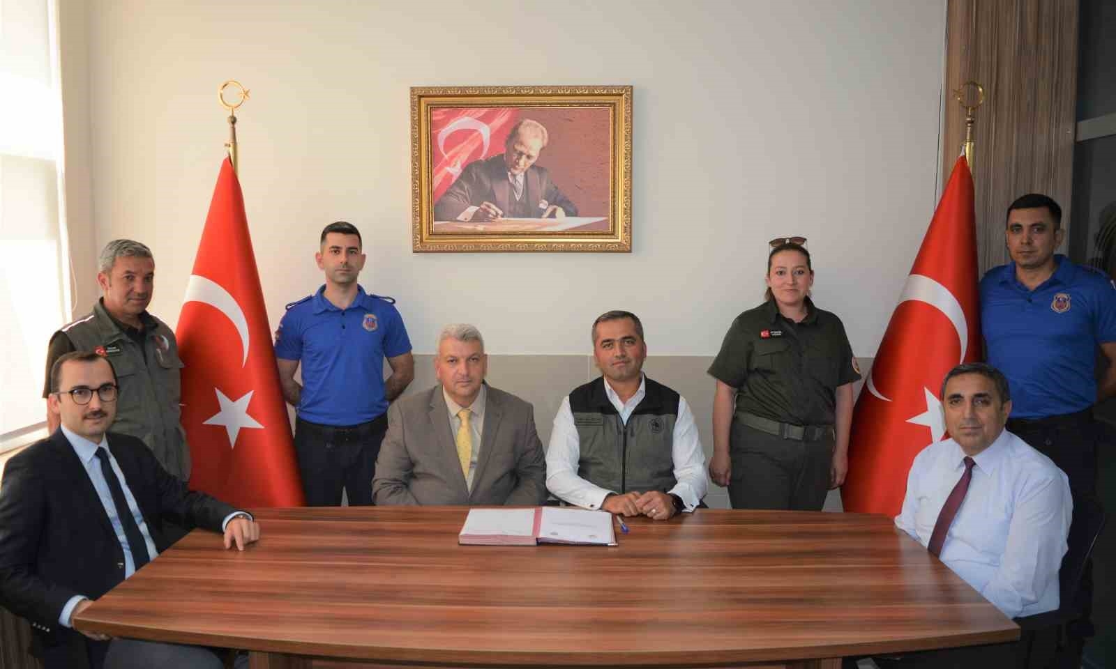 Hükümlüler Orman Faaliyetlerinde Çalışacak: Adalet ve Tarım Bakanlıkları İş Birliği Protokolü