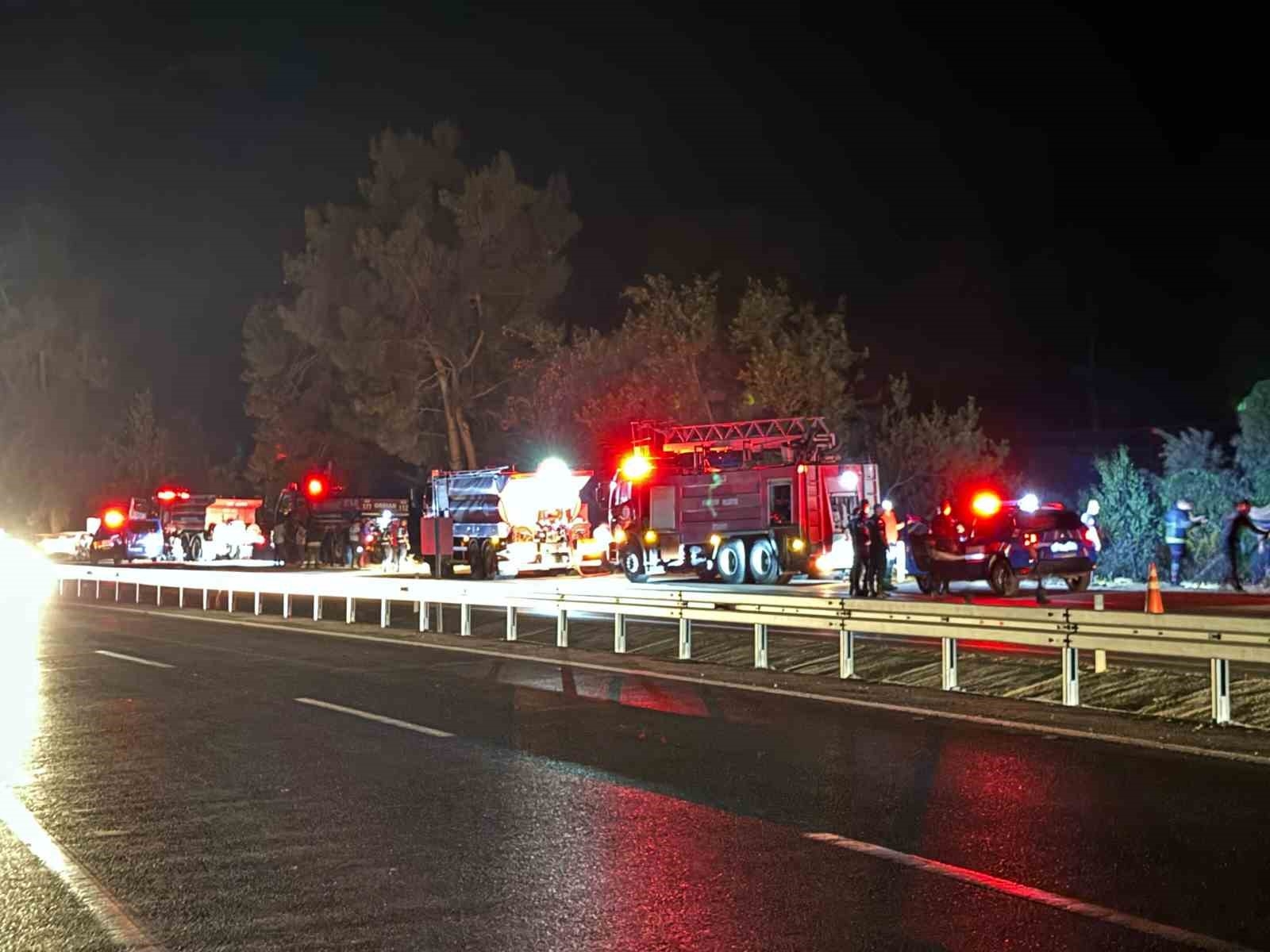 Kemer'de çıkan orman yangını kontrol altına alındı