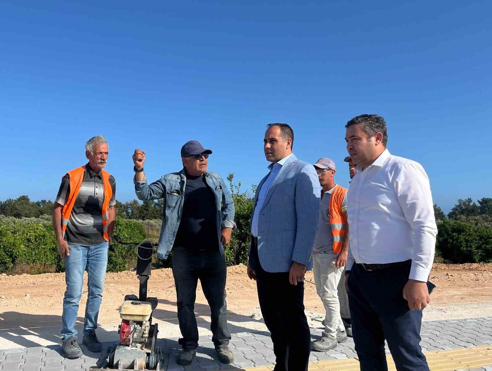 Kıratlı: "Çeşmeli-Taşucu otoyol projesinin ilk etabı 9 farklı noktada devam ediyor"