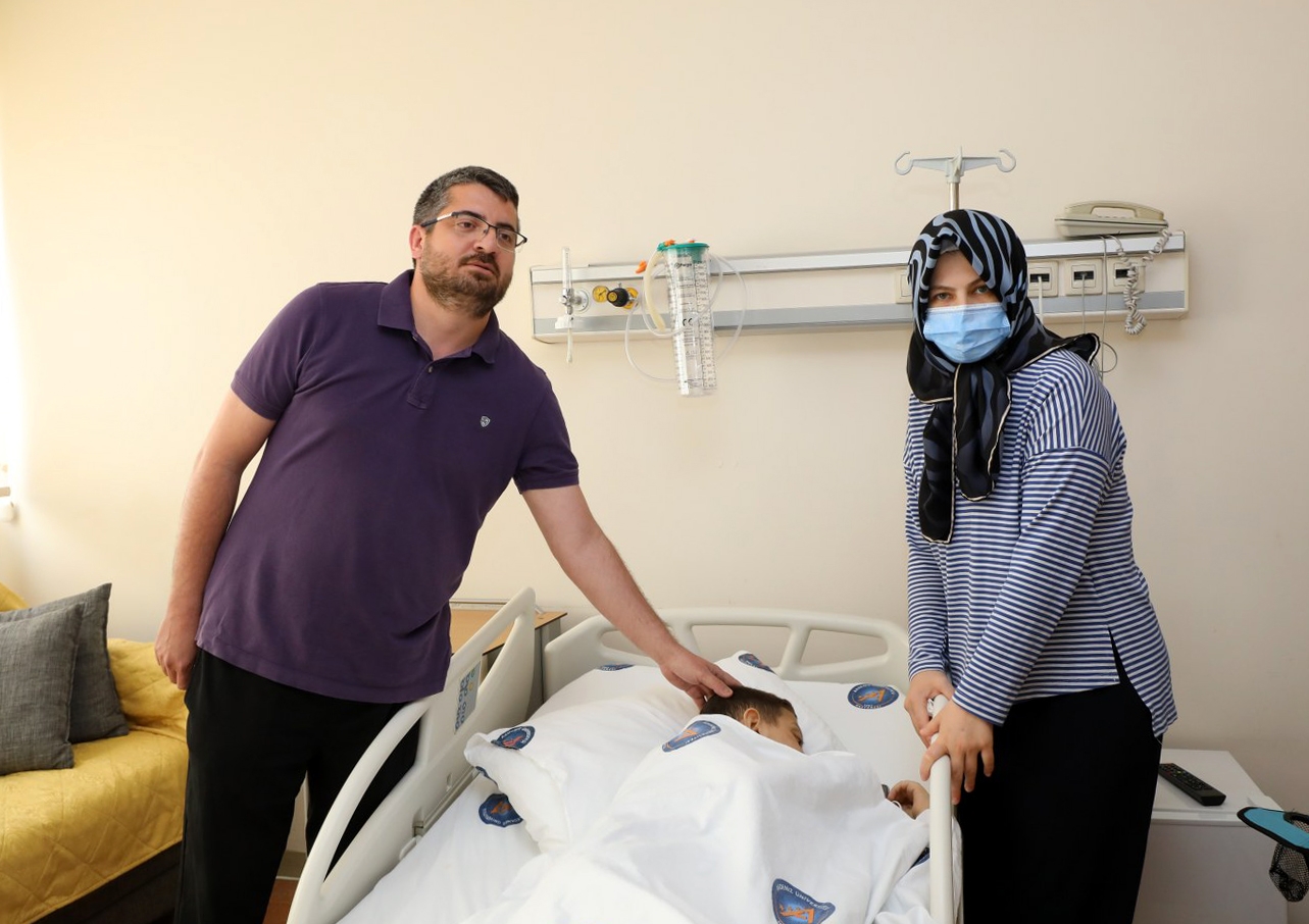 Oğlundan babasına, anneden 10 yaşındaki yavrusuna karaciğer nakli
