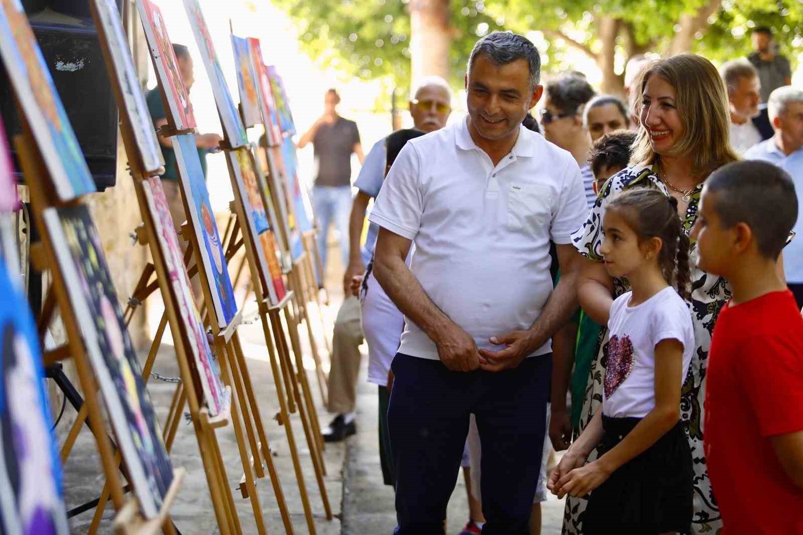 Side Kültür Evi'nde Çocuk Ressamlar Sergisi: Genç Sanatçılardan Etkileyici Eserler