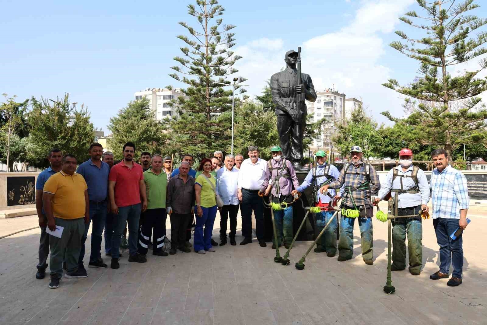Yıldız, Mehmetçik Parkı'ndaki bakım ve yenileme çalışmalarını inceledi