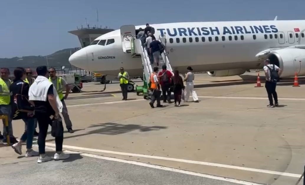 Yoğun sis THY Alanya yolcularını mağdur etti