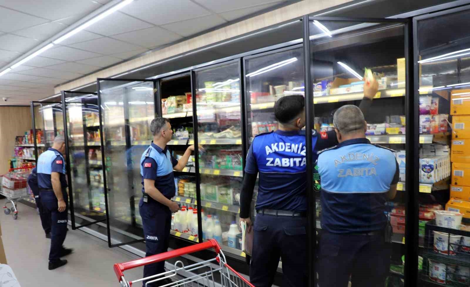 Zincir marketler denetlendi