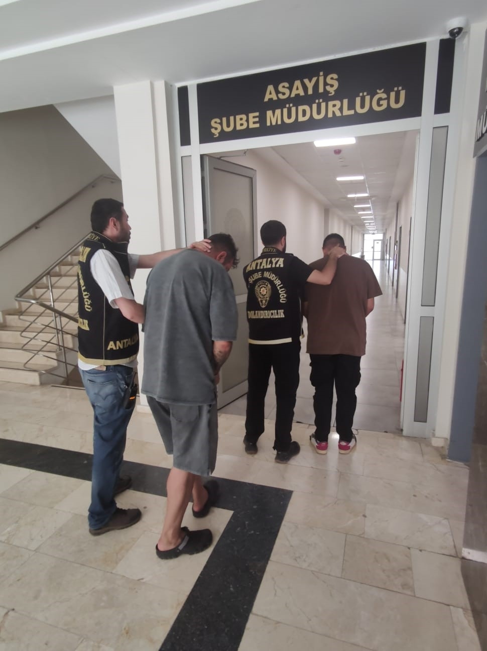 'Açılışa özel' kampanyaya polisten 'Kapanışa özel' operasyon