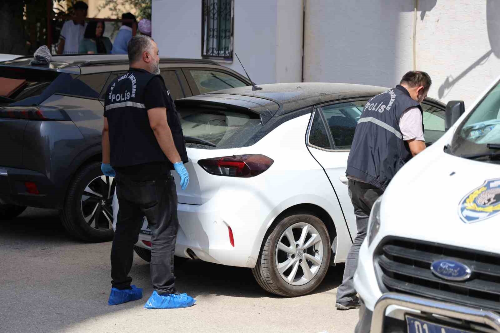 Adana'da vahşet! Boşandığı karısını öldürüp intihar etti