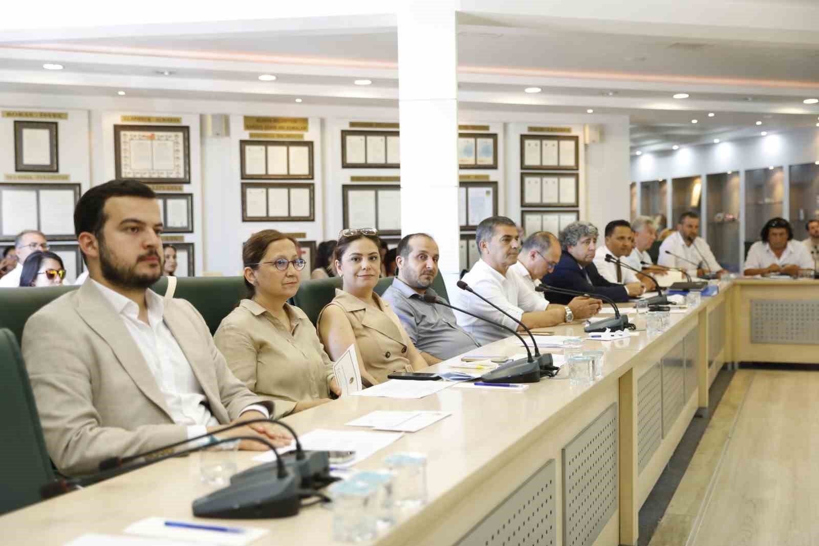 Alanya Belediye Başkanı Özçelik: "İki ayda 176 ton akaryakıt tasarrufumuz var"
