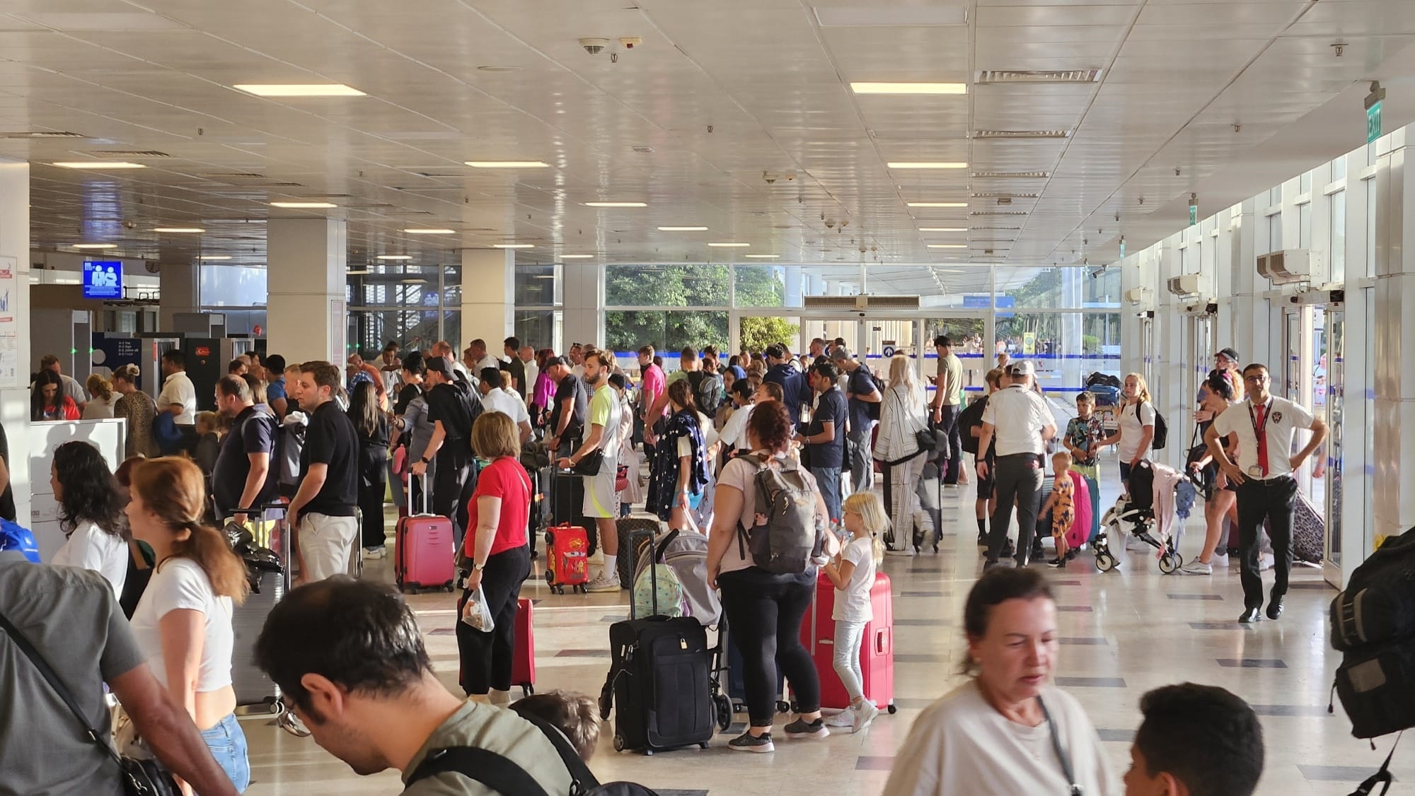 Antalya Havalimanı'nda arife rekoru