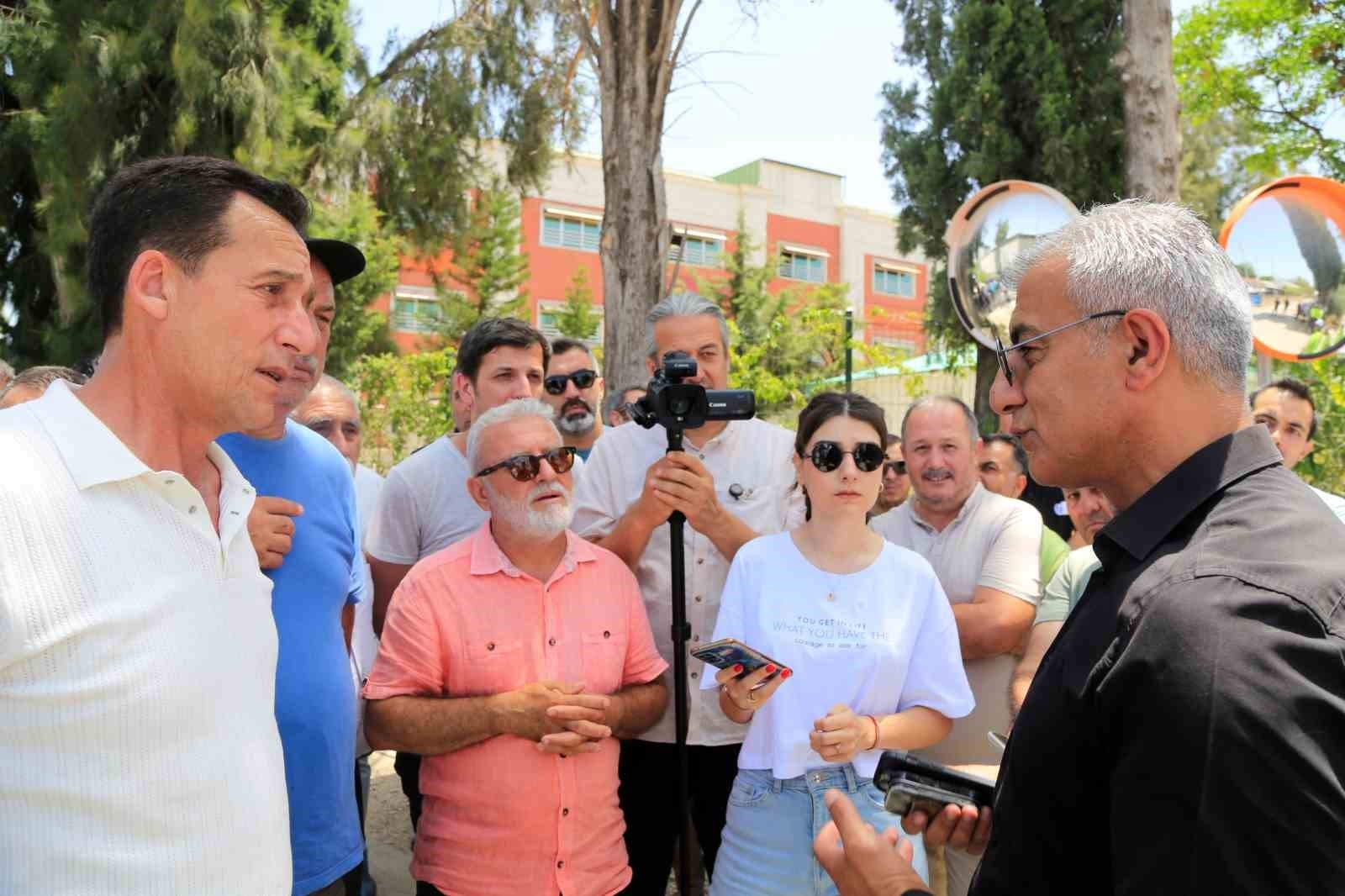 Antalya'da servisçiler korsana isyan etti